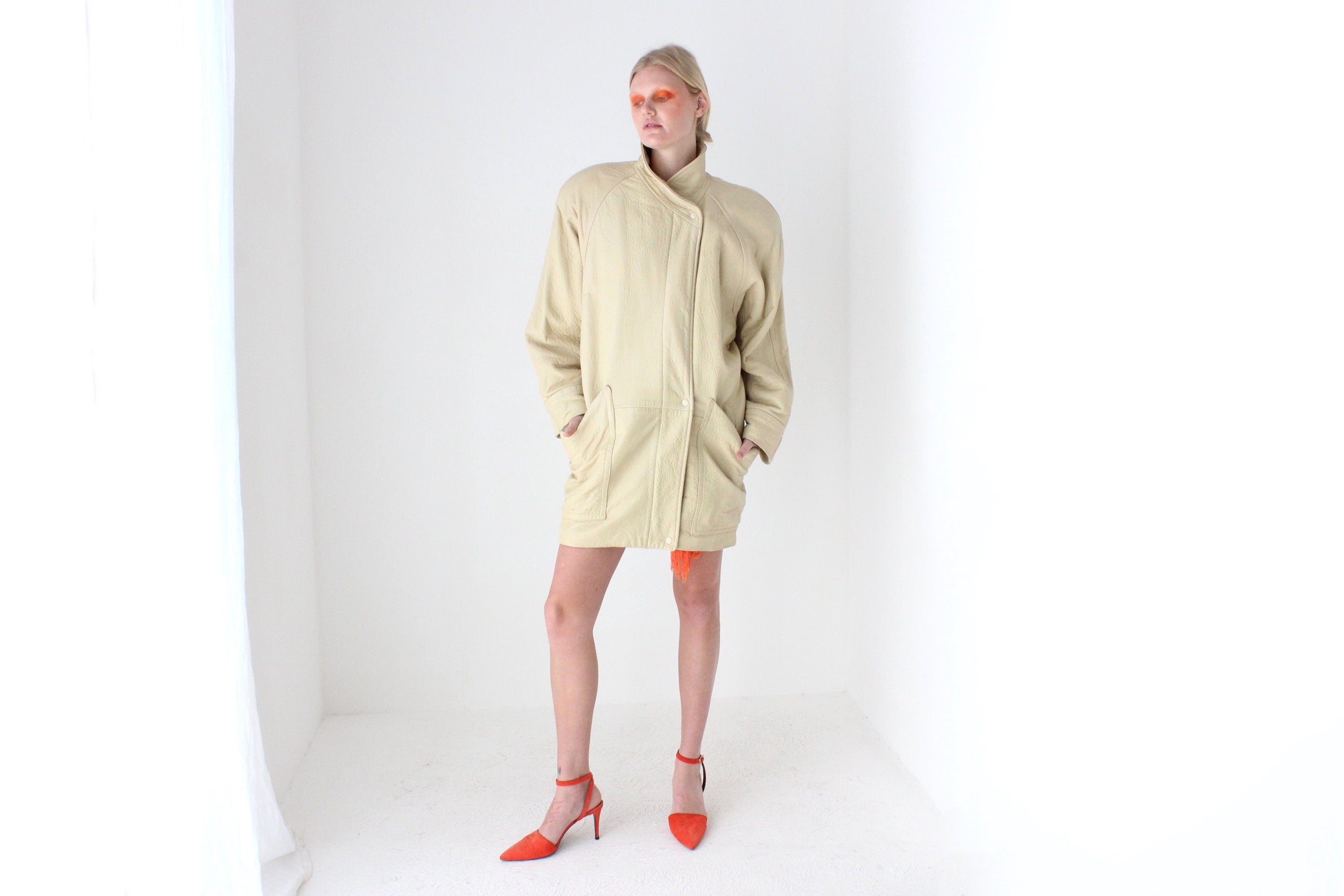 80s Vakko Bold Shoulder Neutral Leather Coat