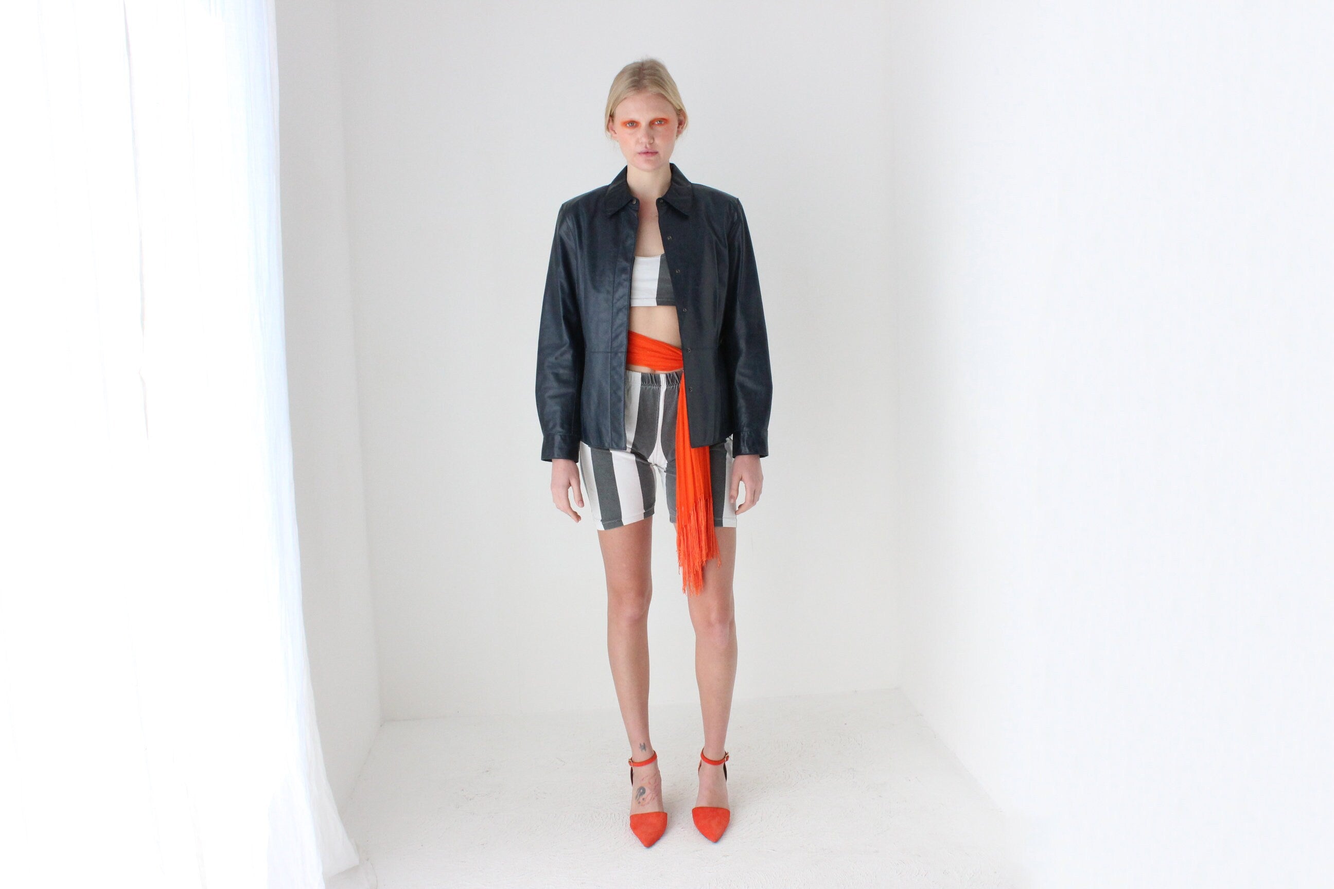 90s Navy Blue Leather Sleek Cropped Shirt Jacket