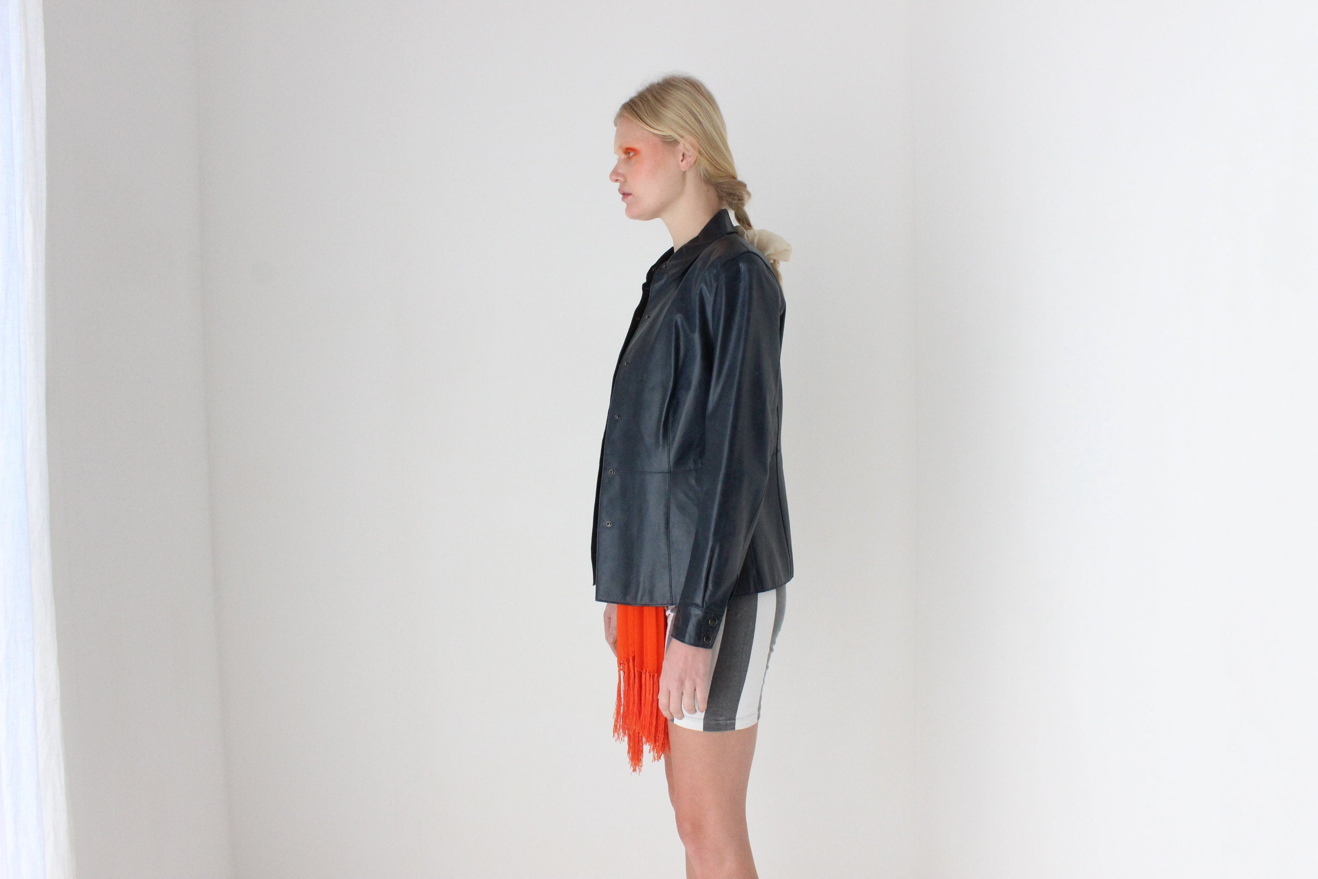 90s Navy Blue Leather Sleek Cropped Shirt Jacket