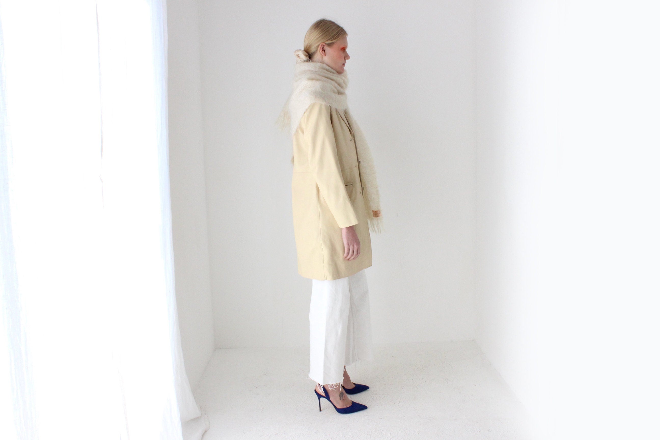 80s Ivory Scottish Mohair Knit Shawl / Scarf