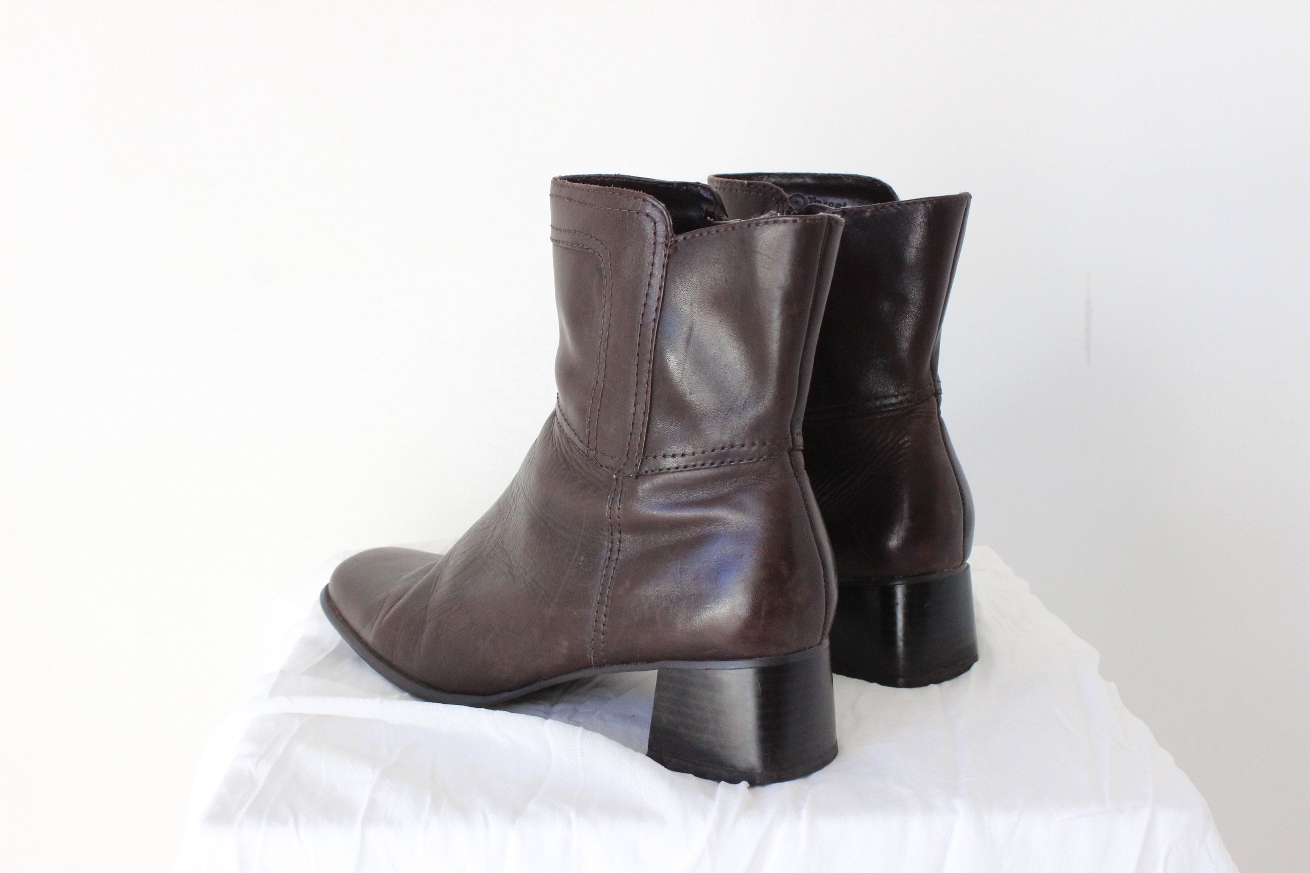90s Square Toe Dark Chocolate Leather Ankle Boots - Euro 40.5