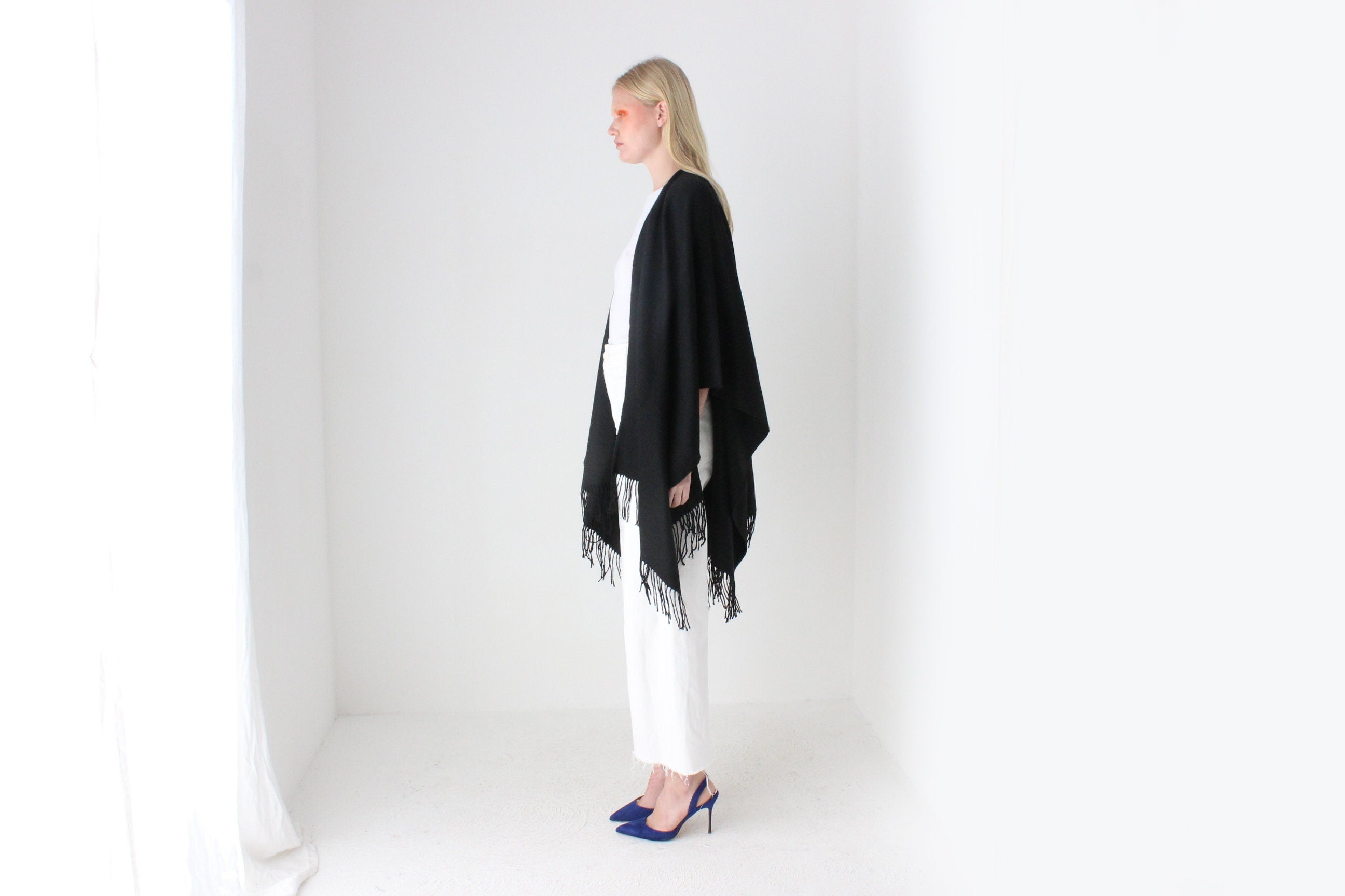 2000s Deadstock Ink Black Wool Blend Free Size Shawl Wrap