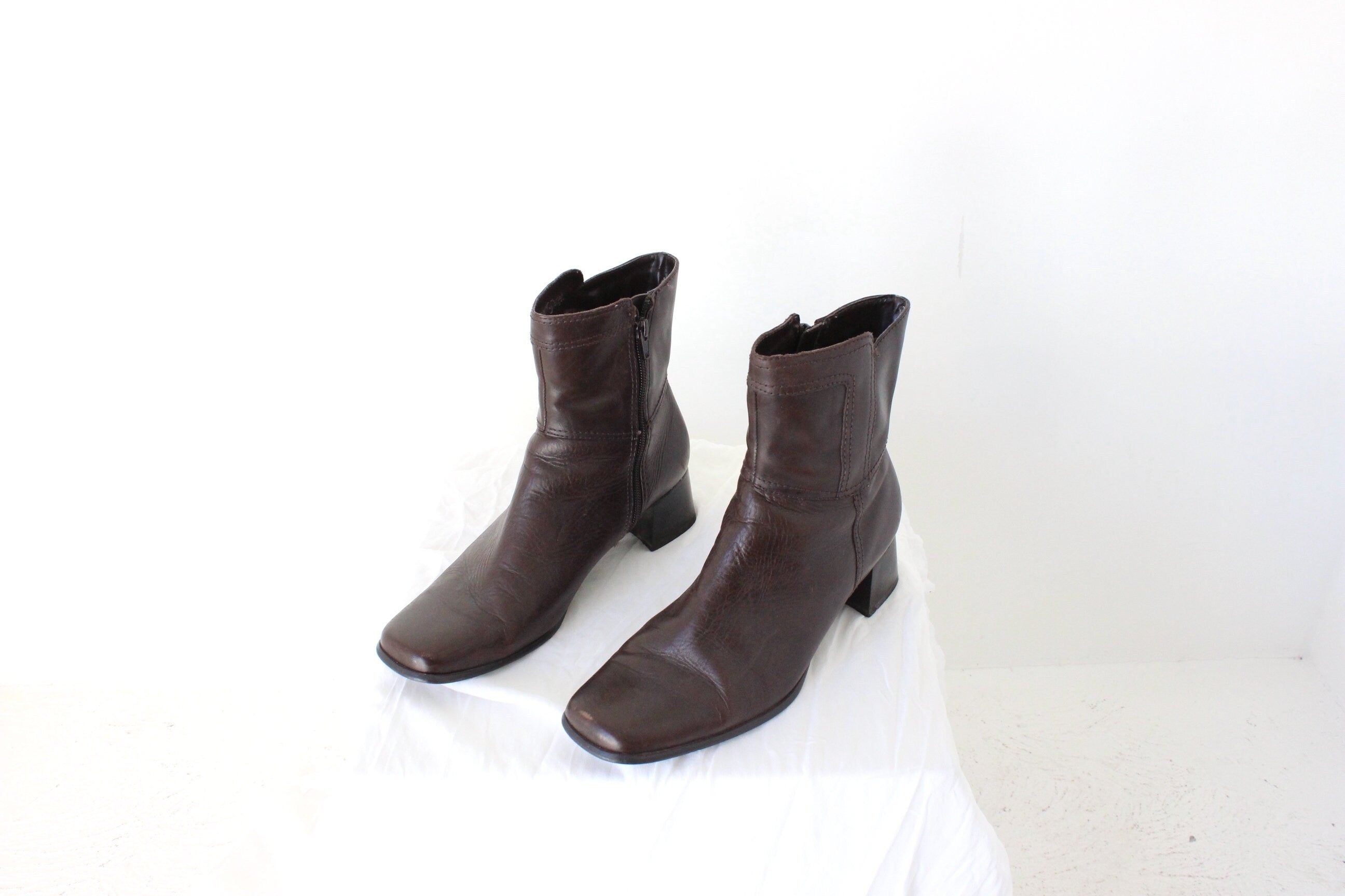 90s Square Toe Dark Chocolate Leather Ankle Boots - Euro 40.5