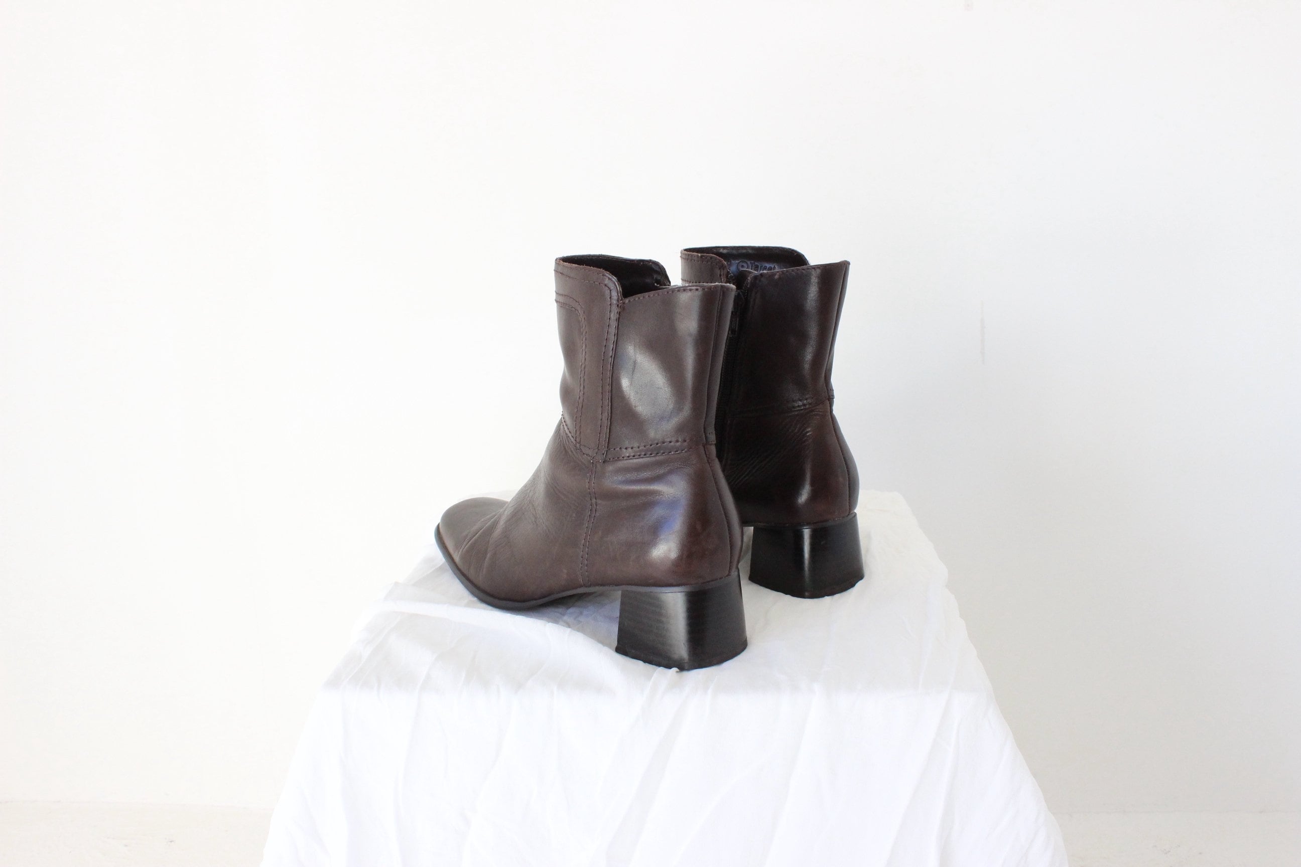 90s Square Toe Dark Chocolate Leather Ankle Boots - Euro 40.5