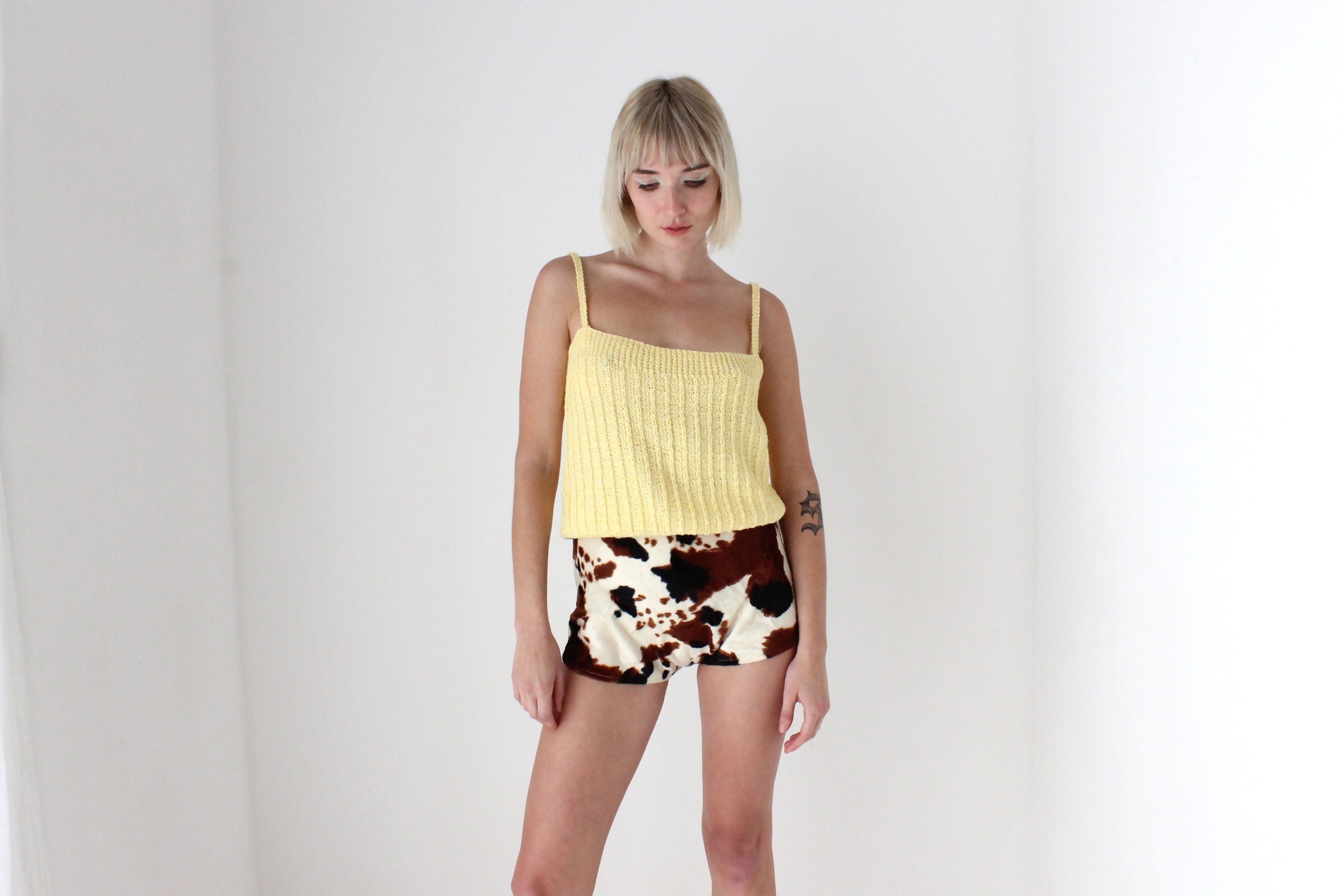 Adorable 80s Hand Knit Lemon Tank