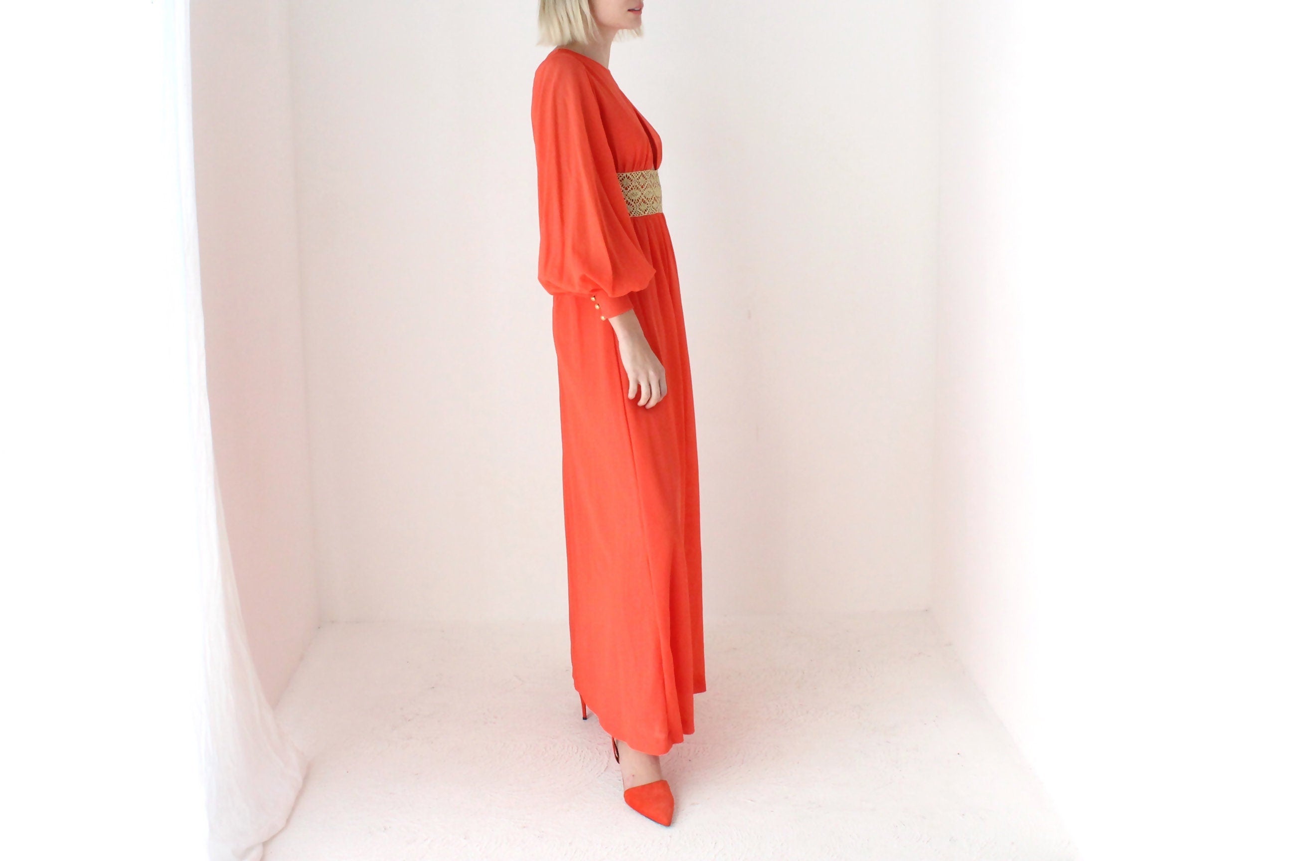 Divine 70s Nylon Crepe Balloon Sleeve Coral Gow