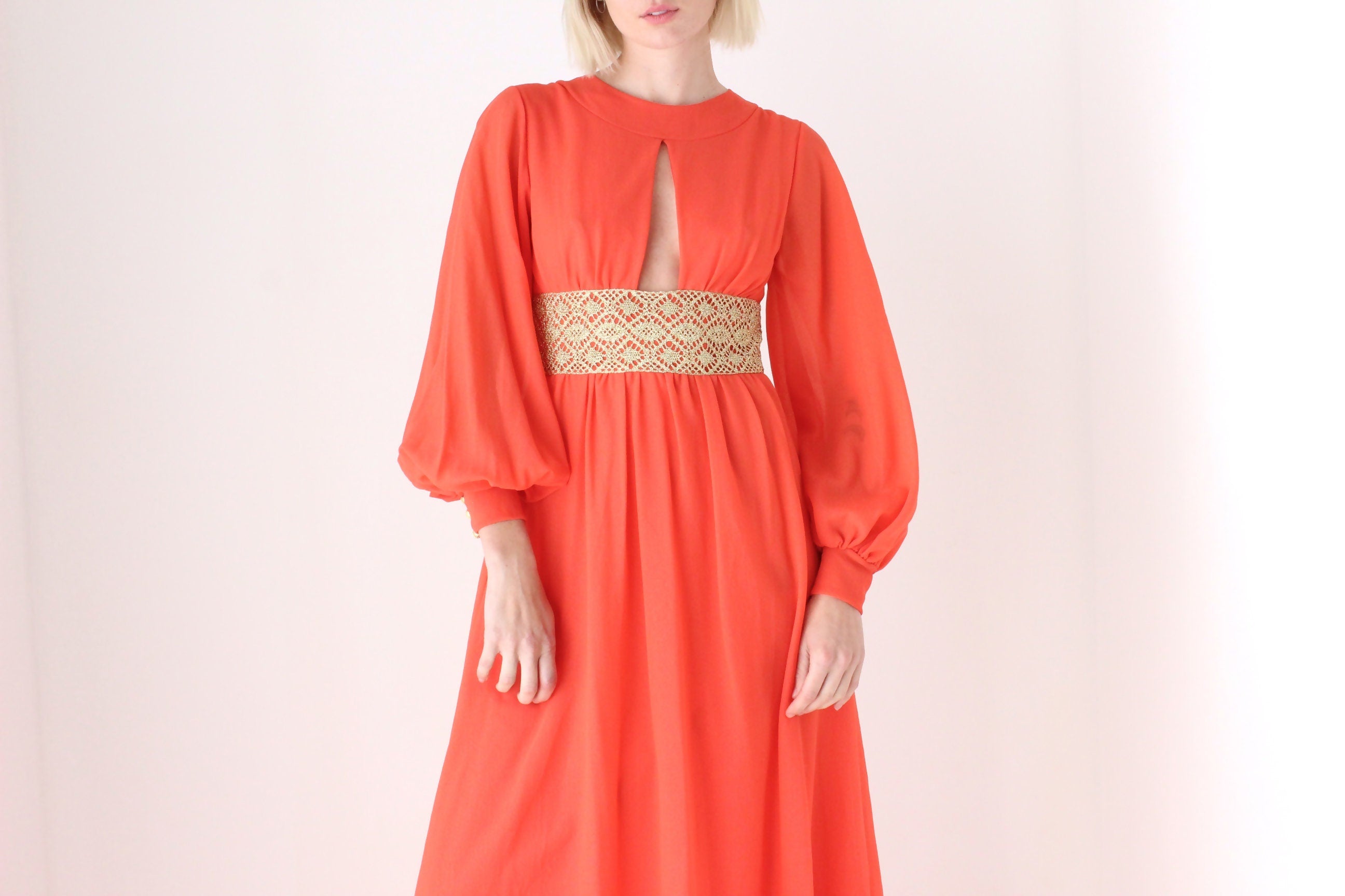 Divine 70s Nylon Crepe Balloon Sleeve Coral Gow