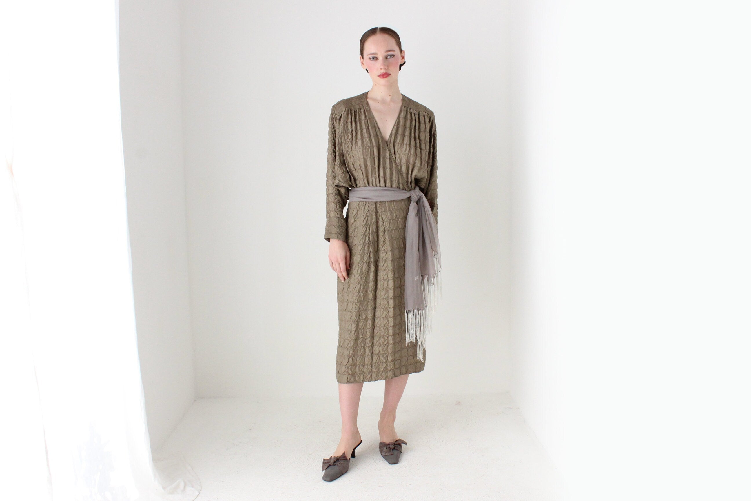 BALLETCORE 80s Pure Silk Textured Batwing Plunge Wrap Dress