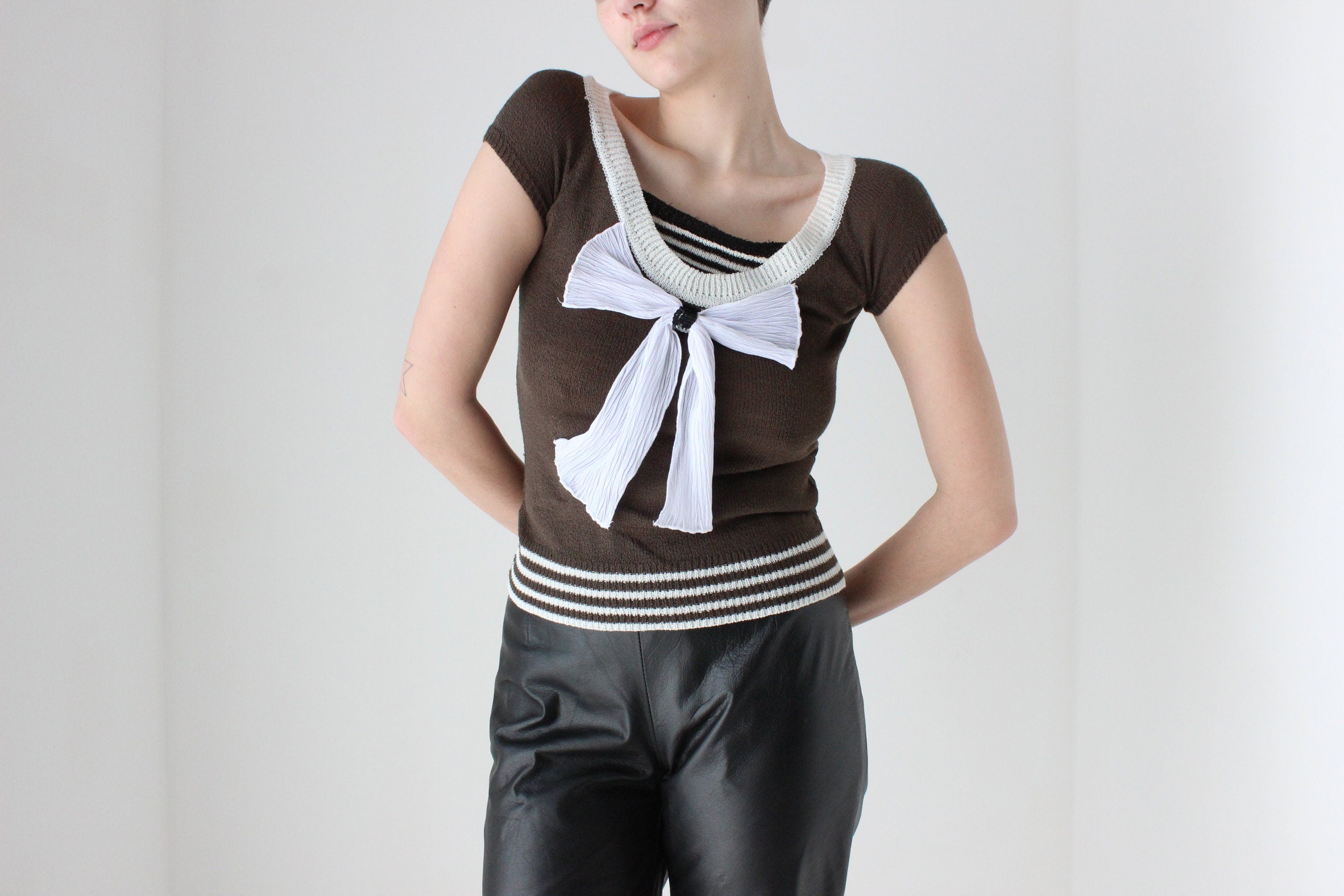 BALLETCORE Funky Y2K 3D Textured Bow Top