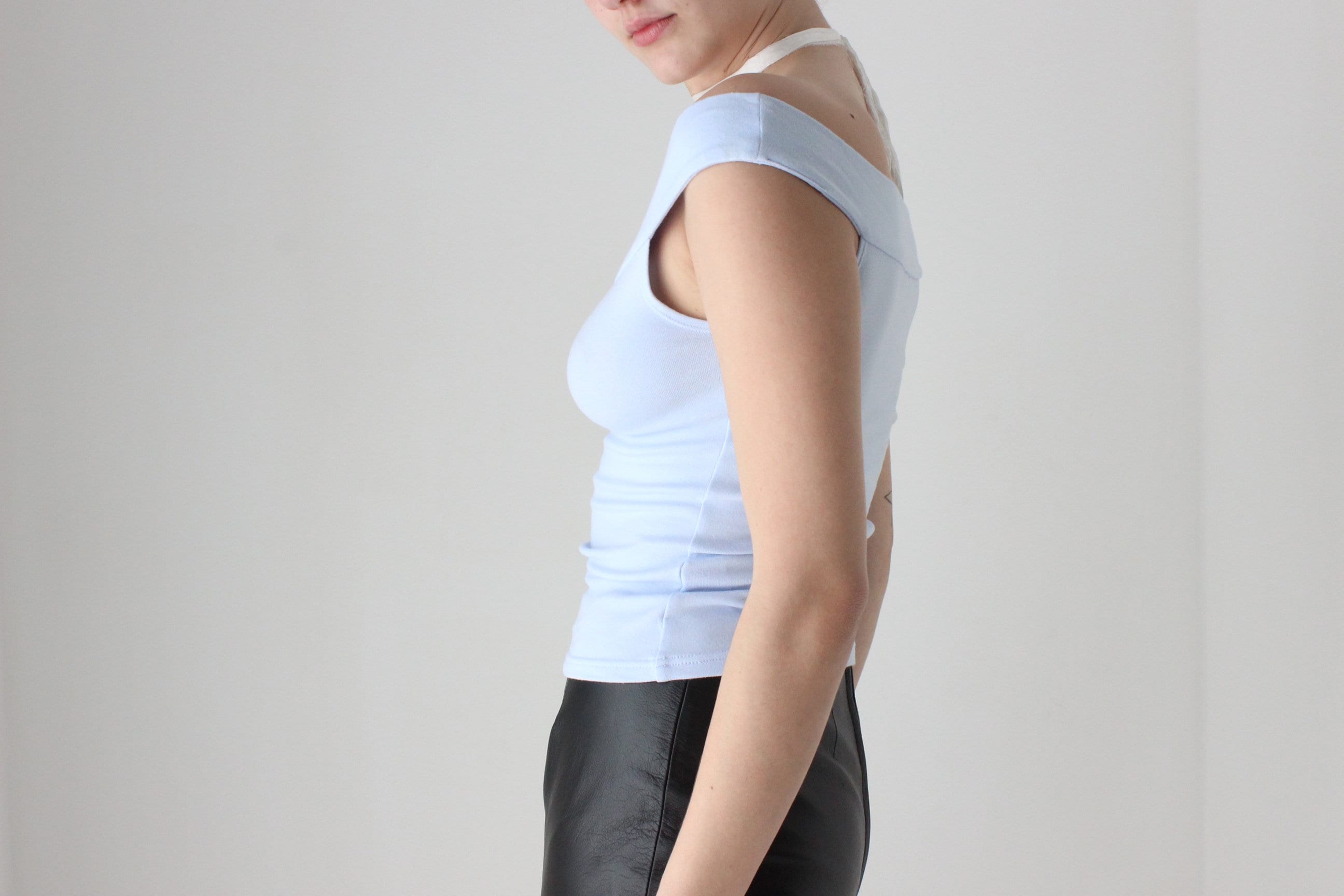 BALLETCORE 90s Baby Blue Off Shoulder Cotton Lycra Top