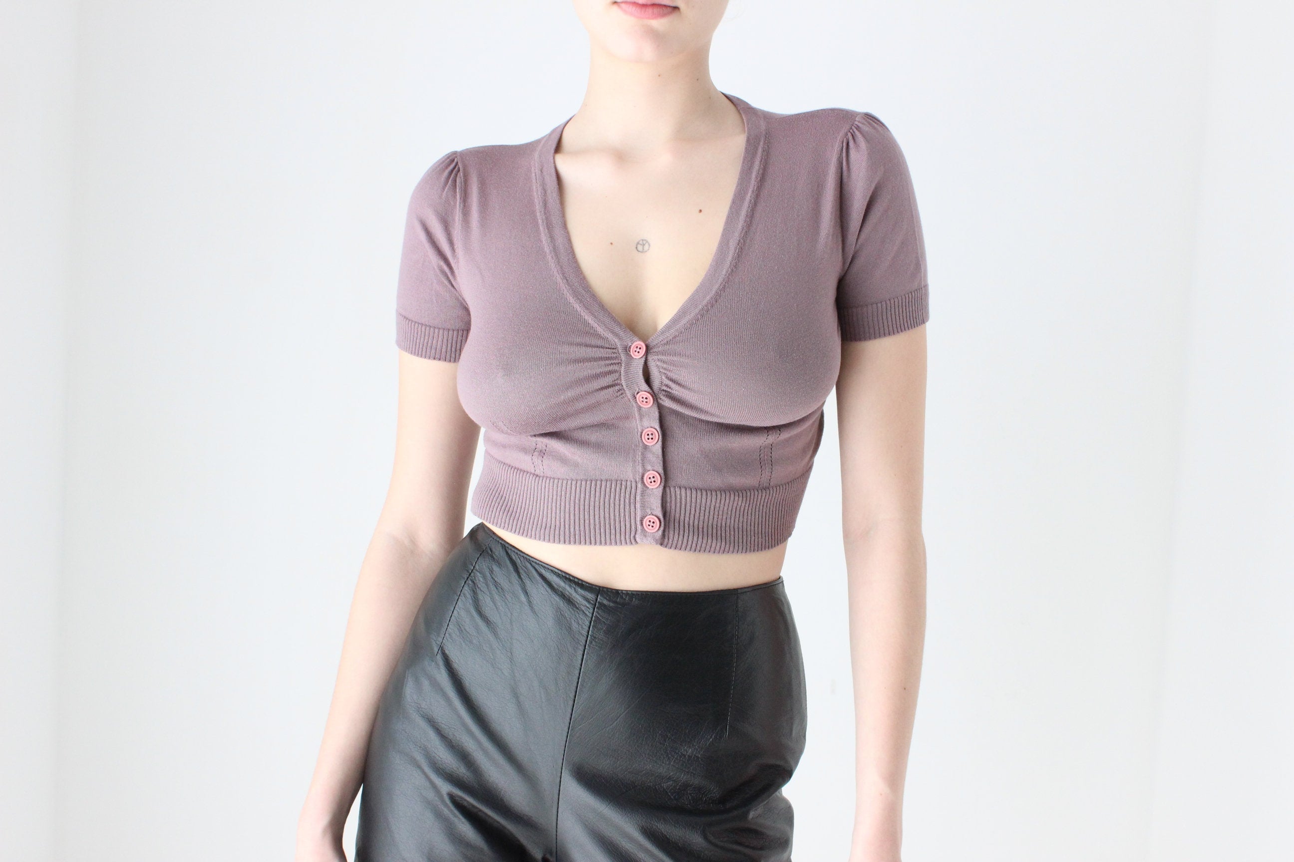 BALLETCORE Y2K Mauve Button Front Knit Crop by Cue