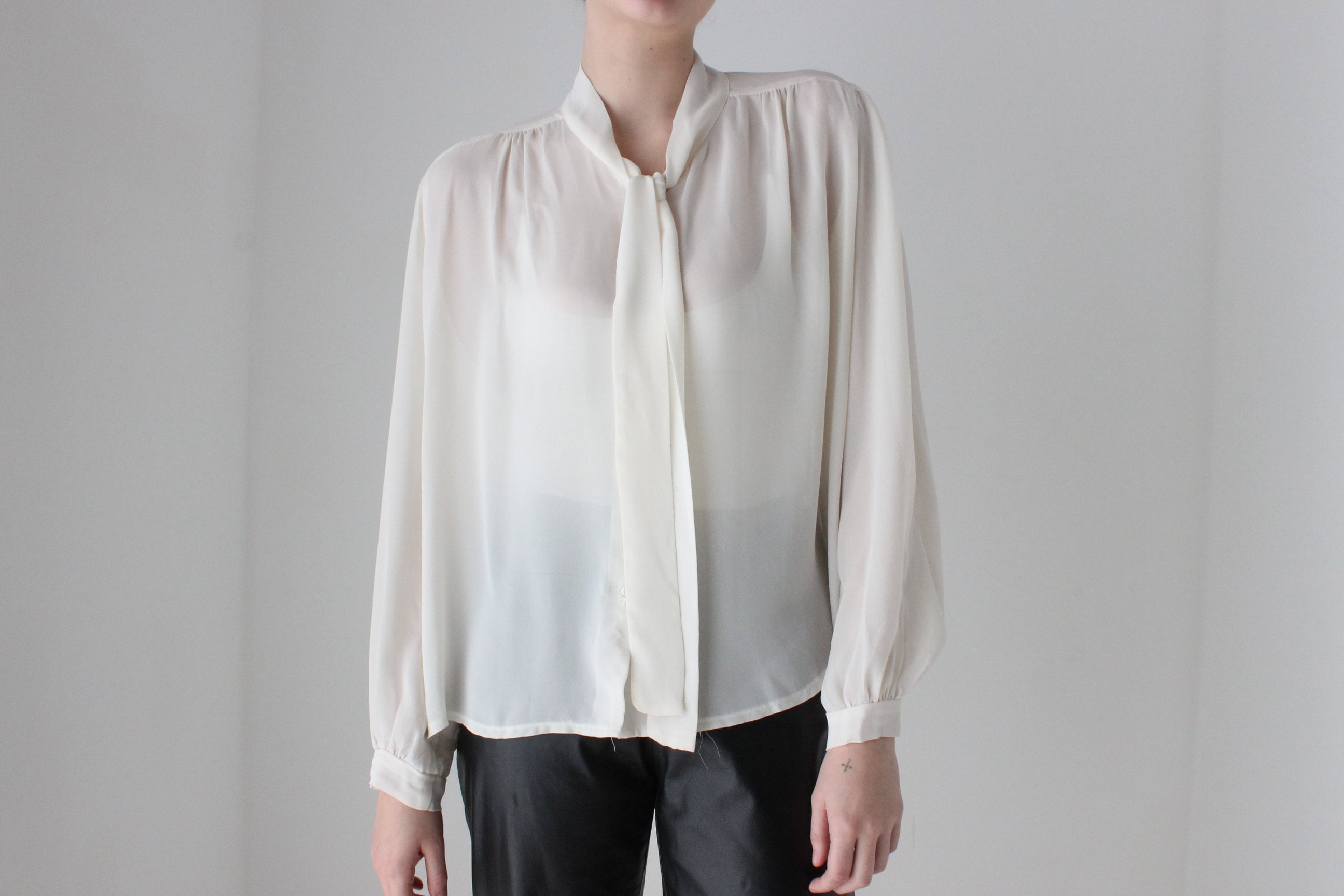 BALLETCORE 80s Soft Ivory Blouse w/ Neck Ties