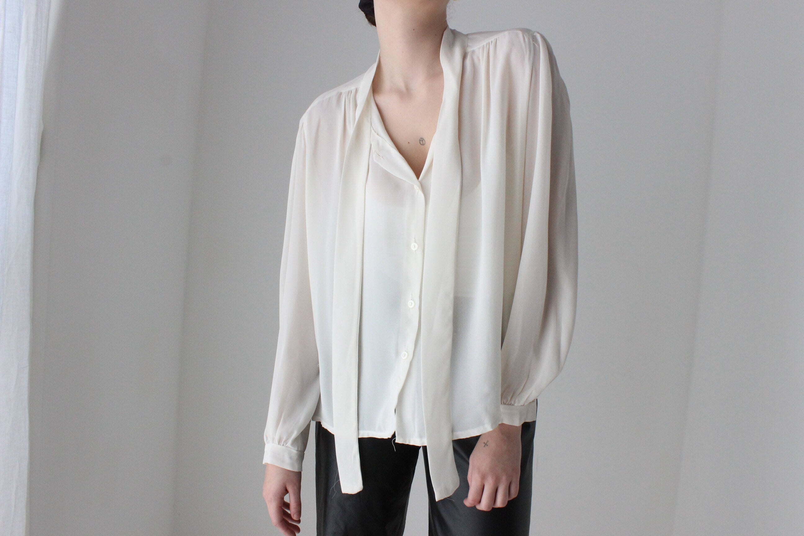 BALLETCORE 80s Soft Ivory Blouse w/ Neck Ties