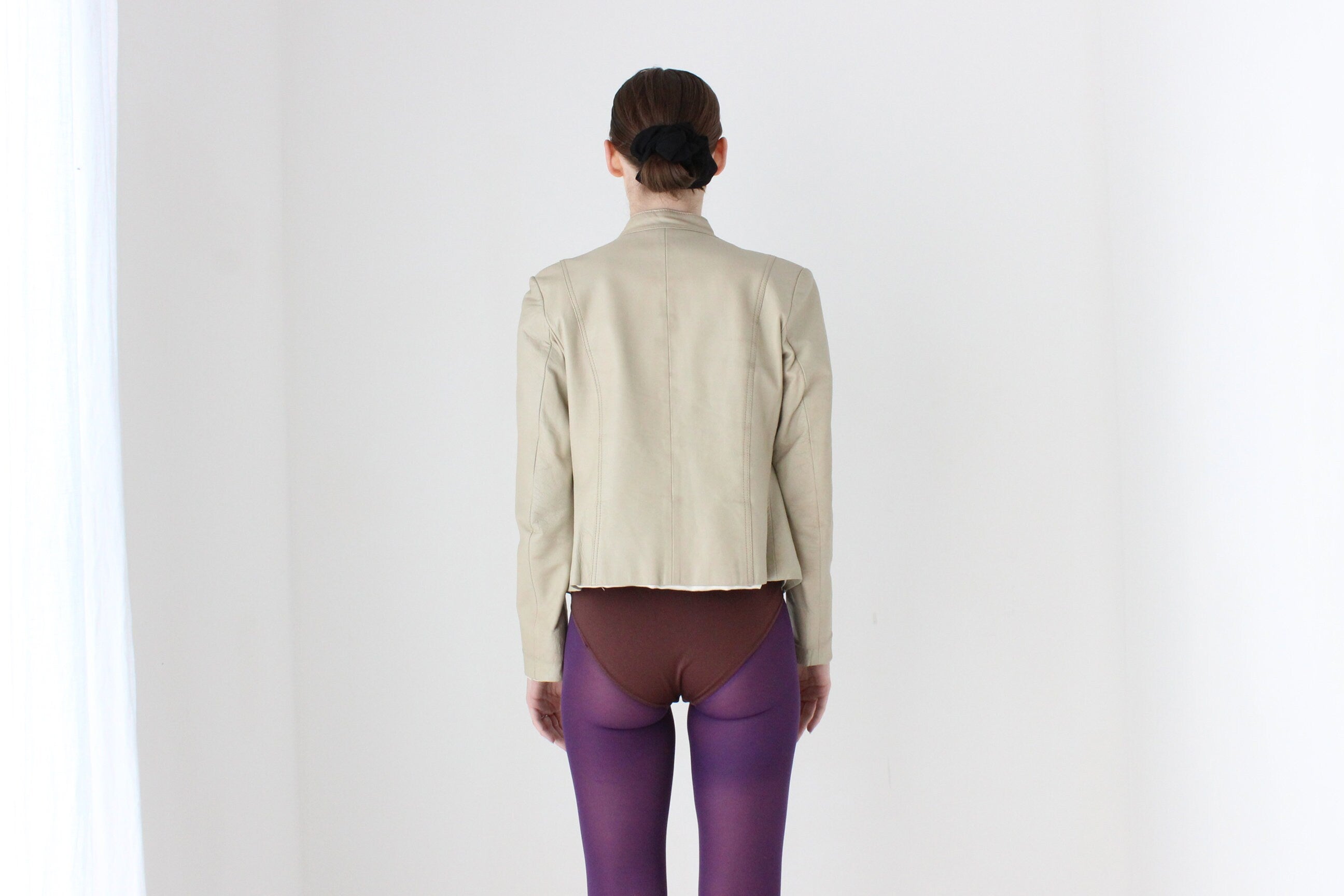 BALLETCORE 90s Neutral Beige Leather Zip Front Moto Jacket