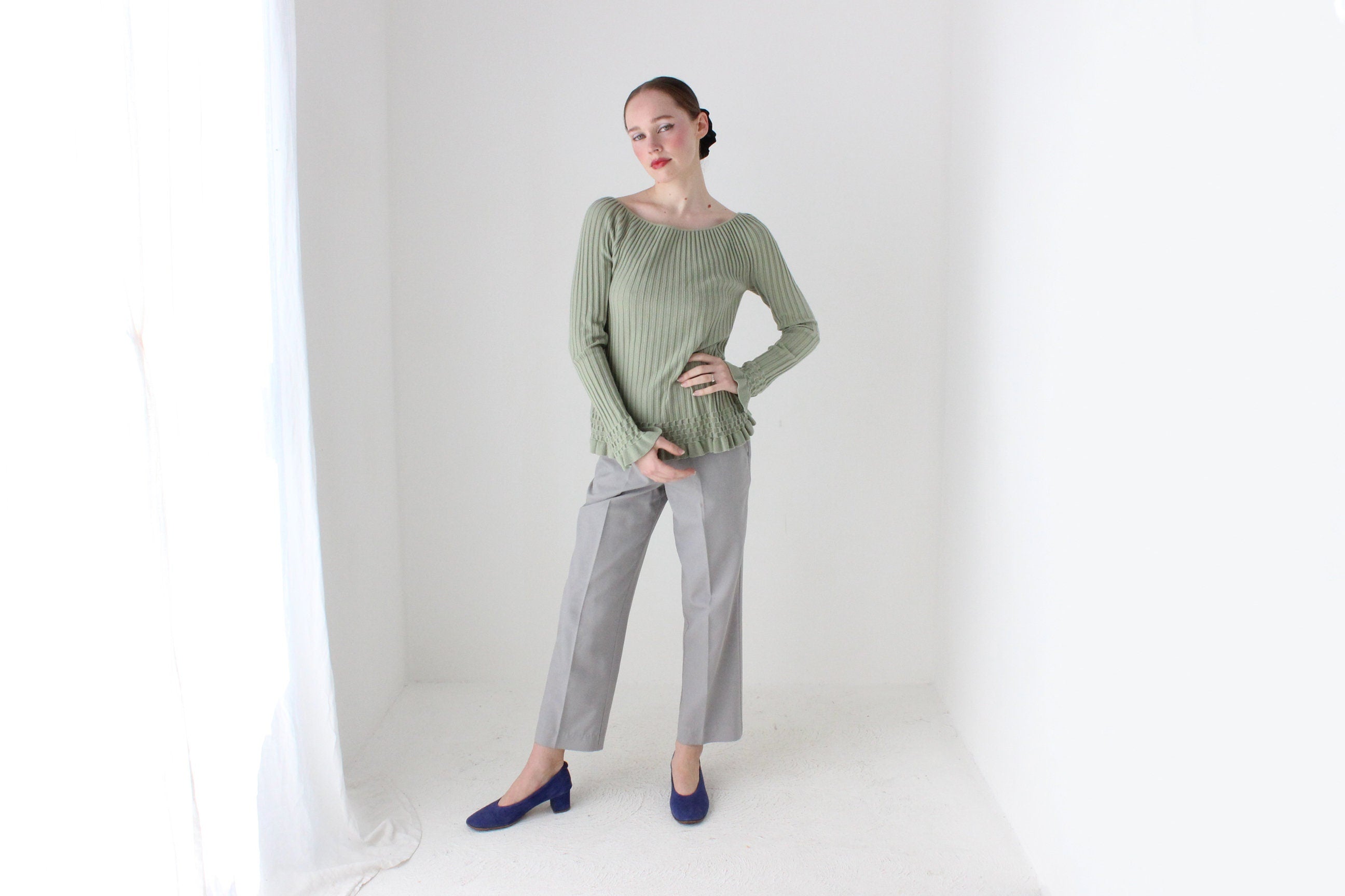 BALLETCORE 90s Ribbed Scoop Neck Sweater