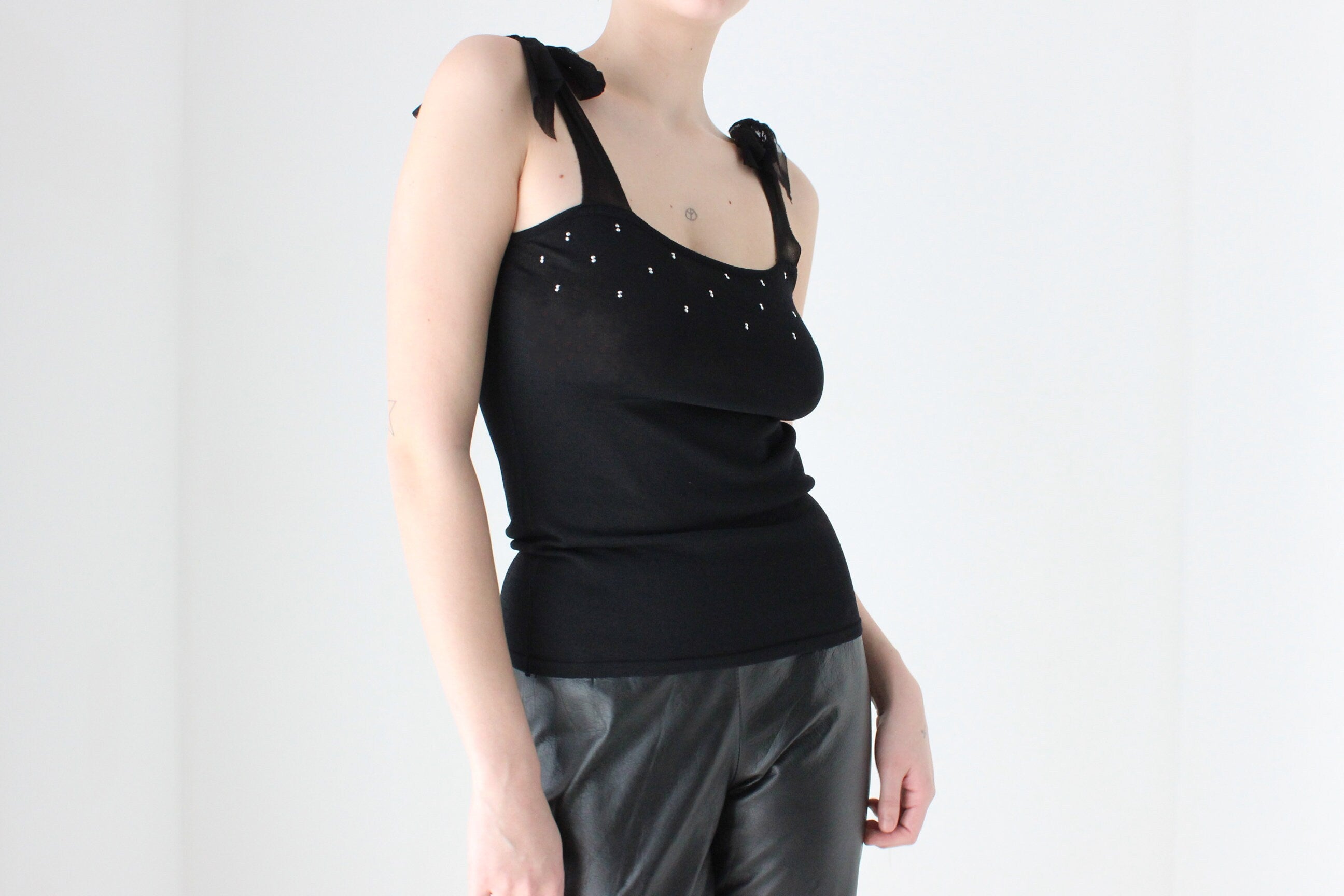 BALLETCORE 90s Stretch Knit Tank w/ Tulle Bow Straps