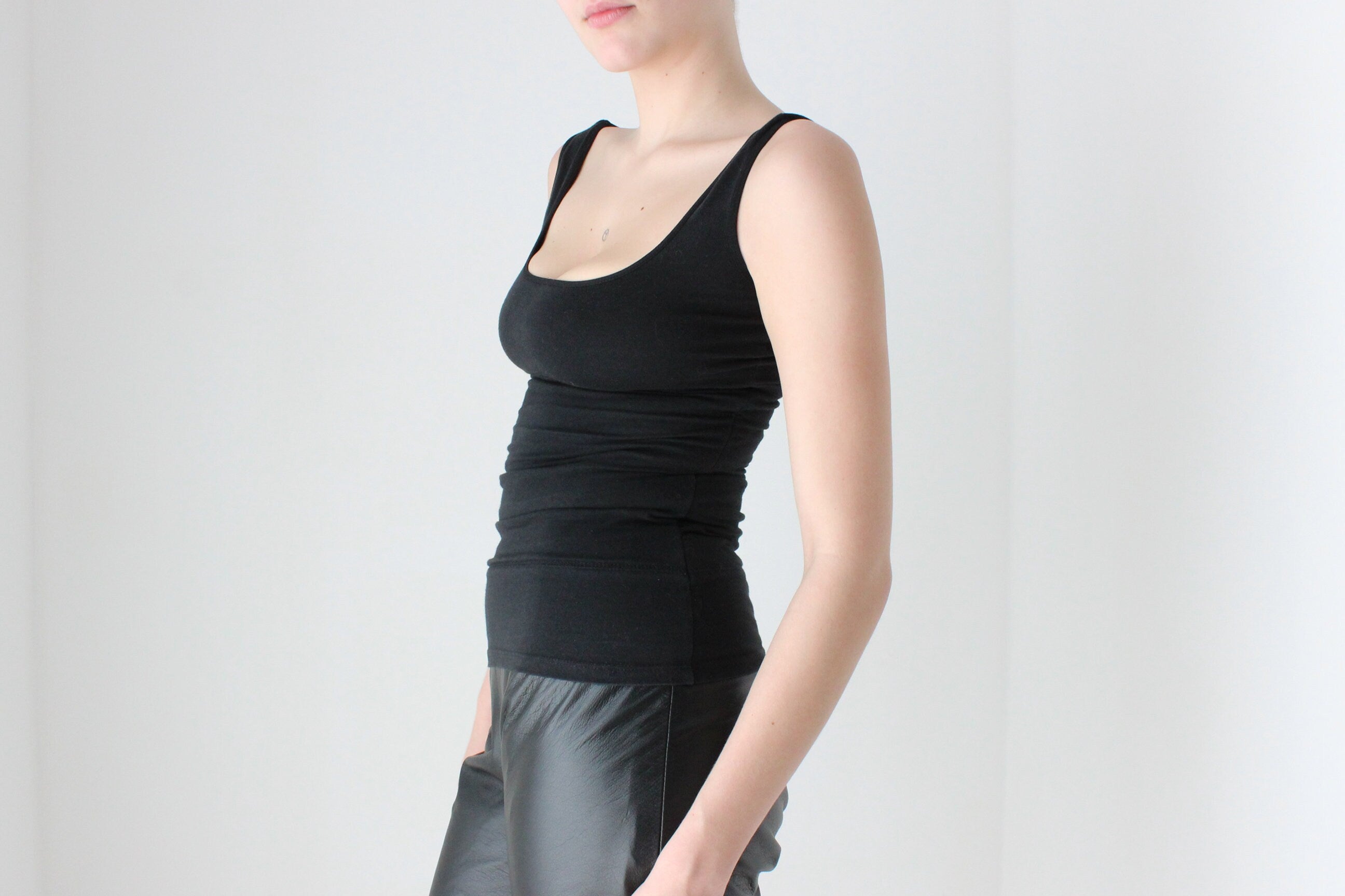 BALLETCORE 90s Minimal Cotton Lycra Scoop Neck Tank