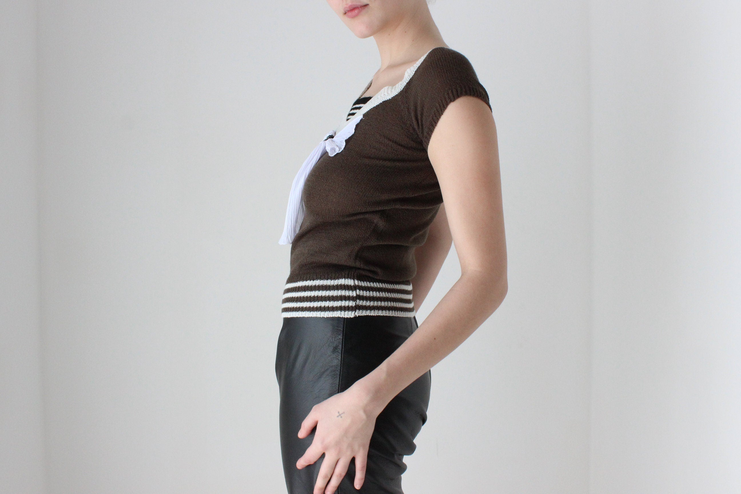 BALLETCORE Funky Y2K 3D Textured Bow Top