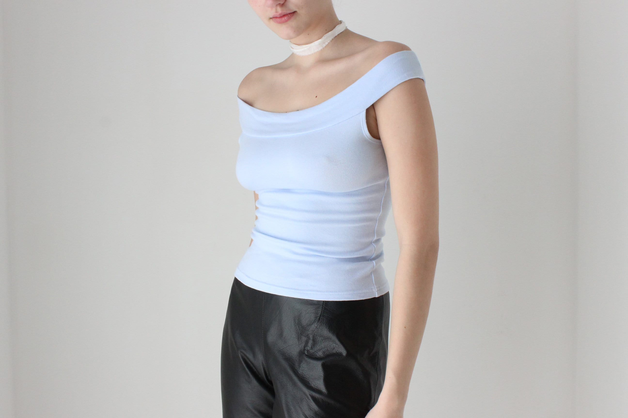BALLETCORE 90s Baby Blue Off Shoulder Cotton Lycra Top