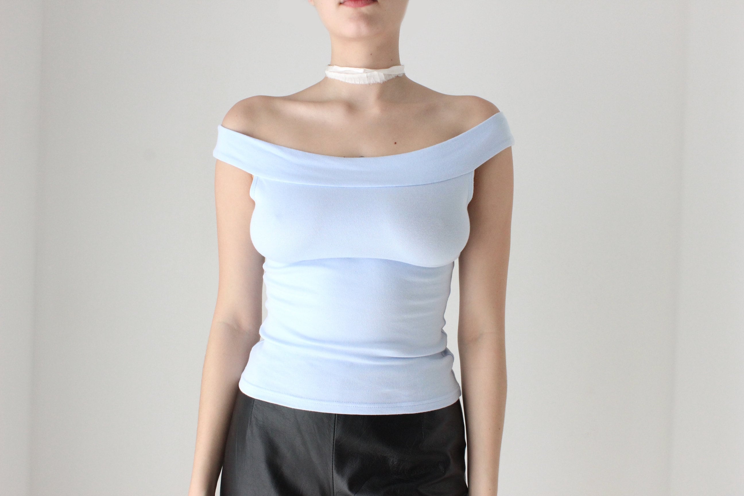 BALLETCORE 90s Baby Blue Off Shoulder Cotton Lycra Top