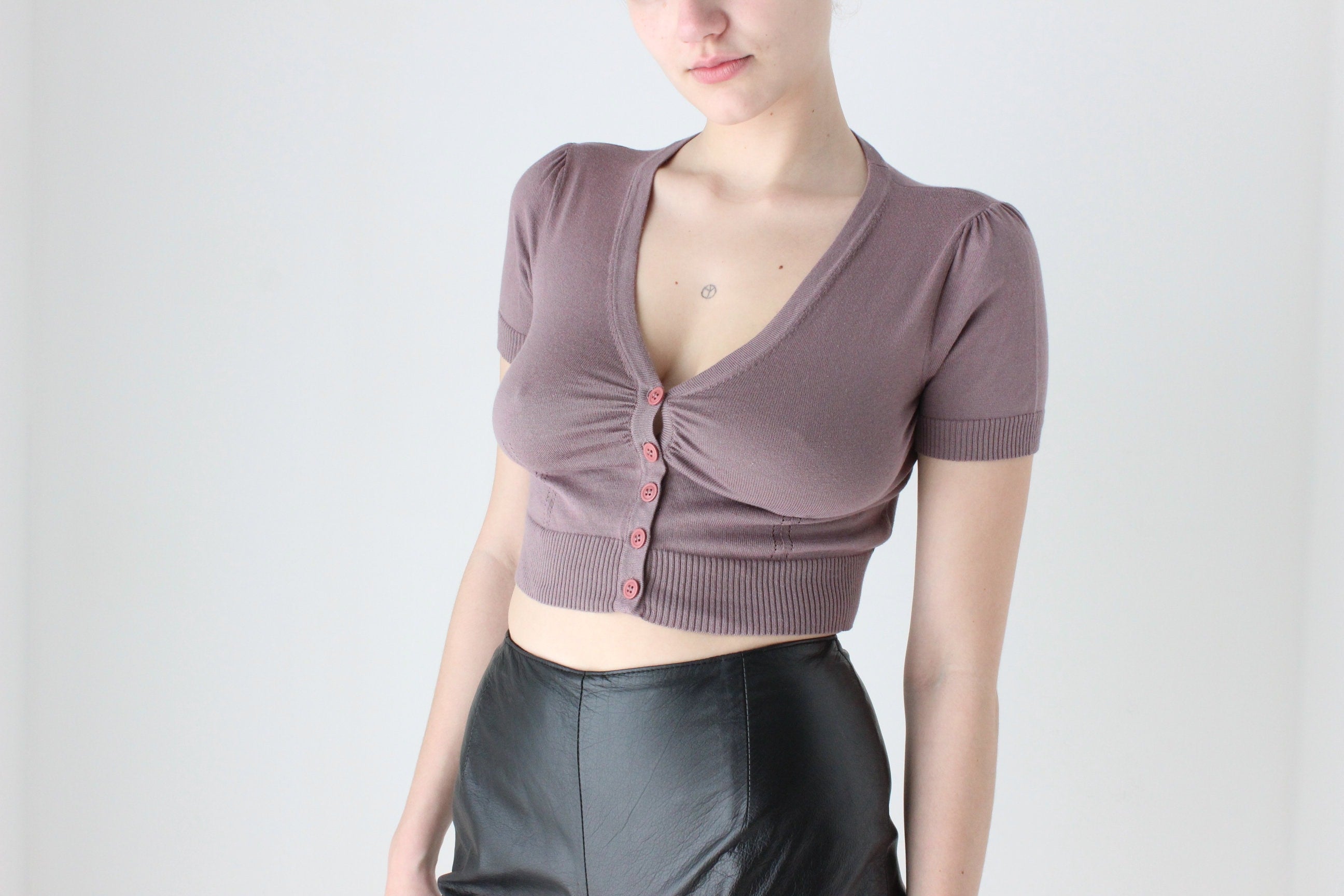 BALLETCORE Y2K Mauve Button Front Knit Crop by Cue