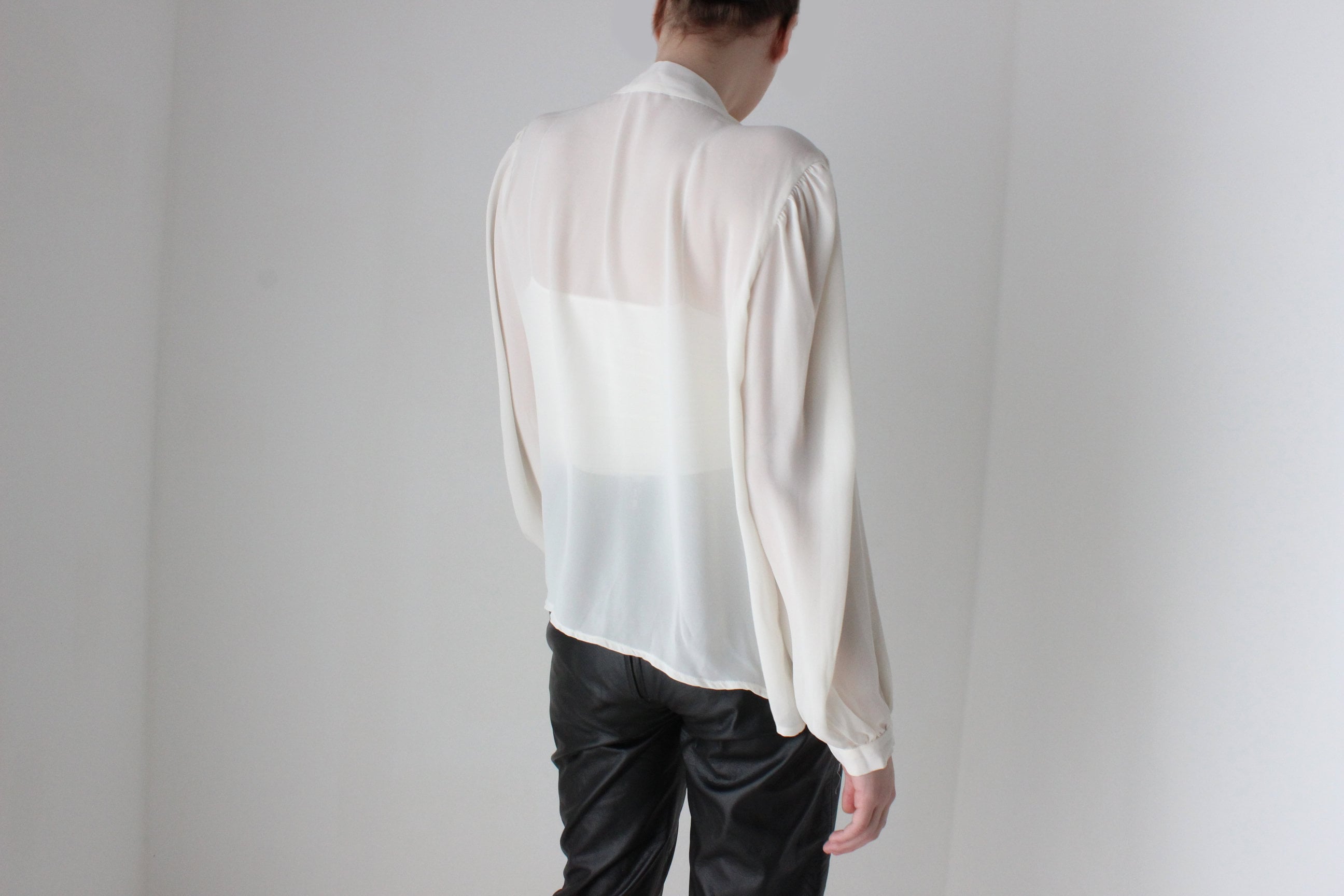 BALLETCORE 80s Soft Ivory Blouse w/ Neck Ties