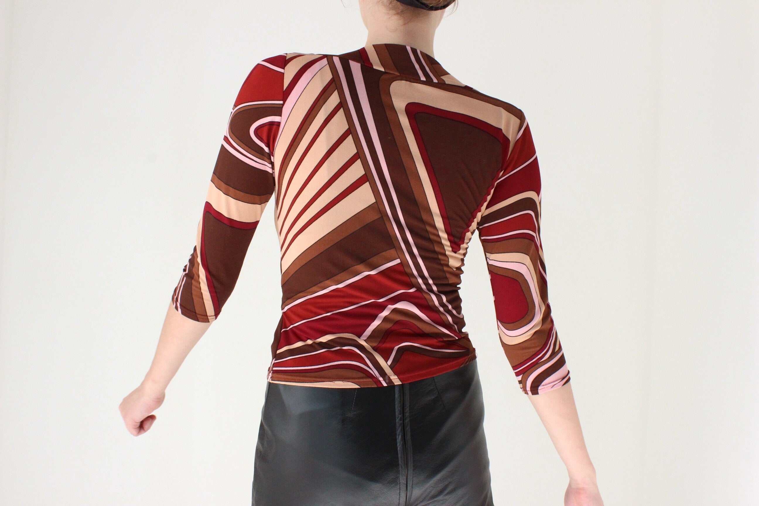 00s Does 70s Printed Disco Plunge Neck Top