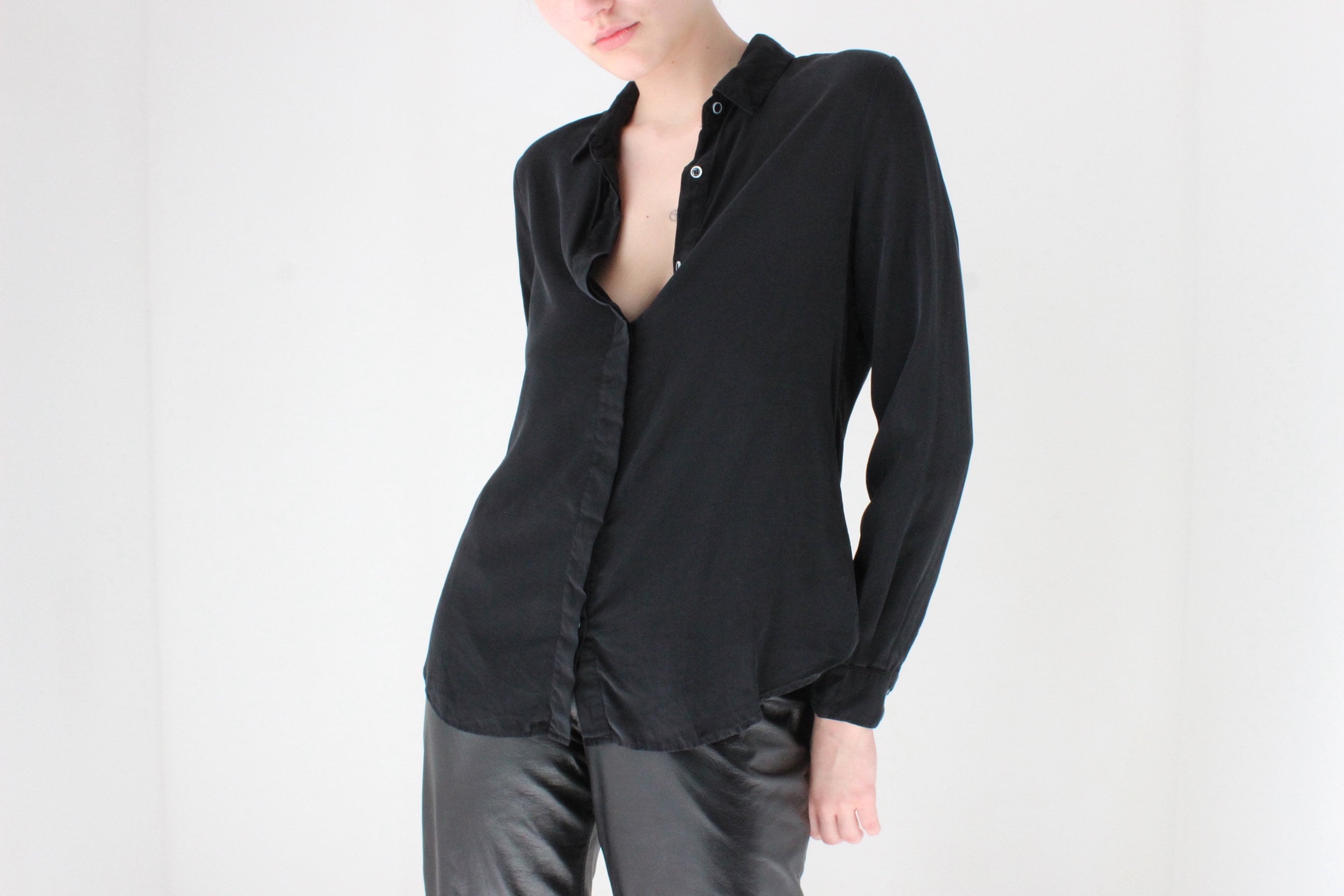 Nique Pure Silk Fitted Button Up Shirt