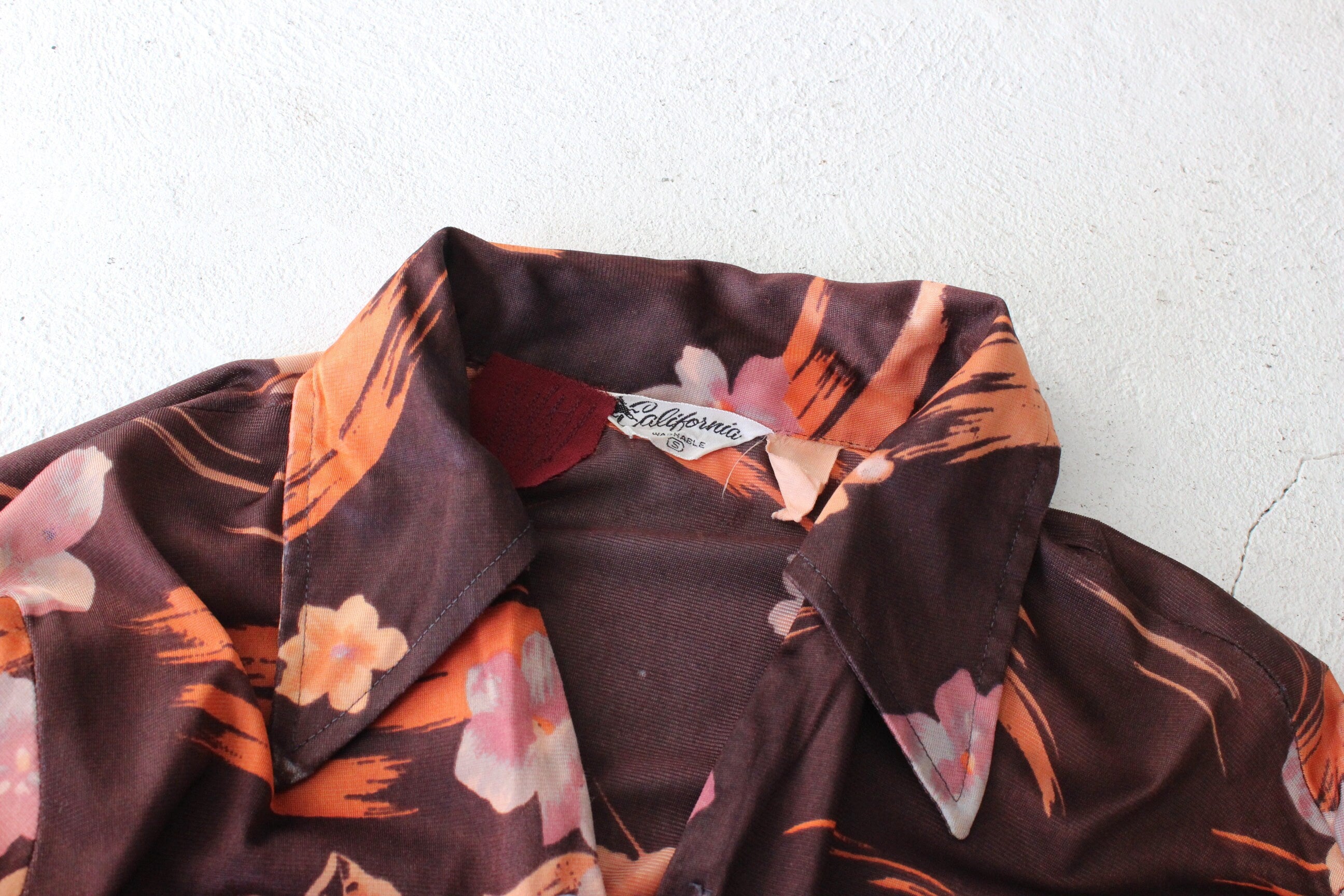 70s Disco Kitten Floral Stretch Fitted Blouse