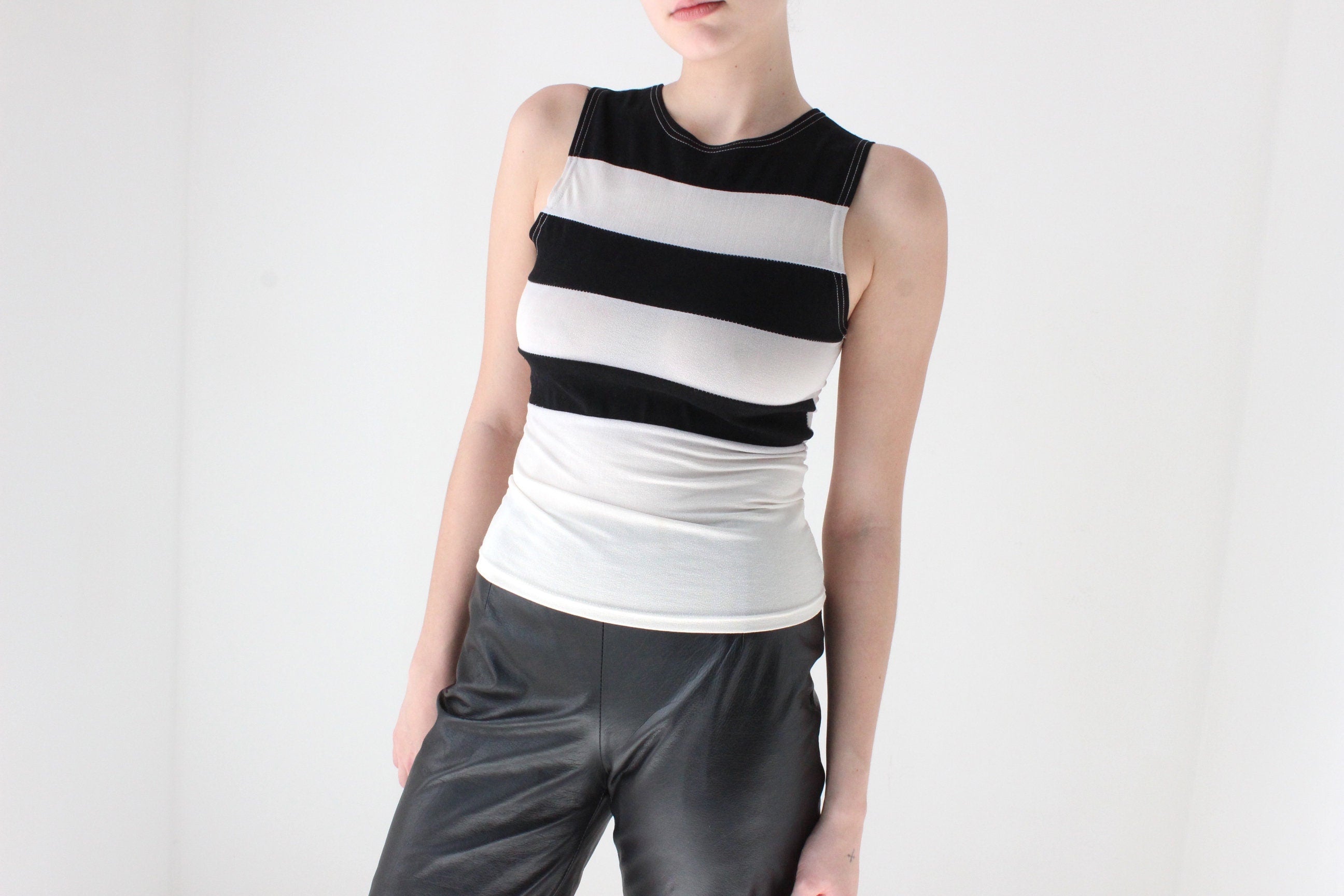 90s Modernist Bold Black & White Stripe Sleeveless Tank