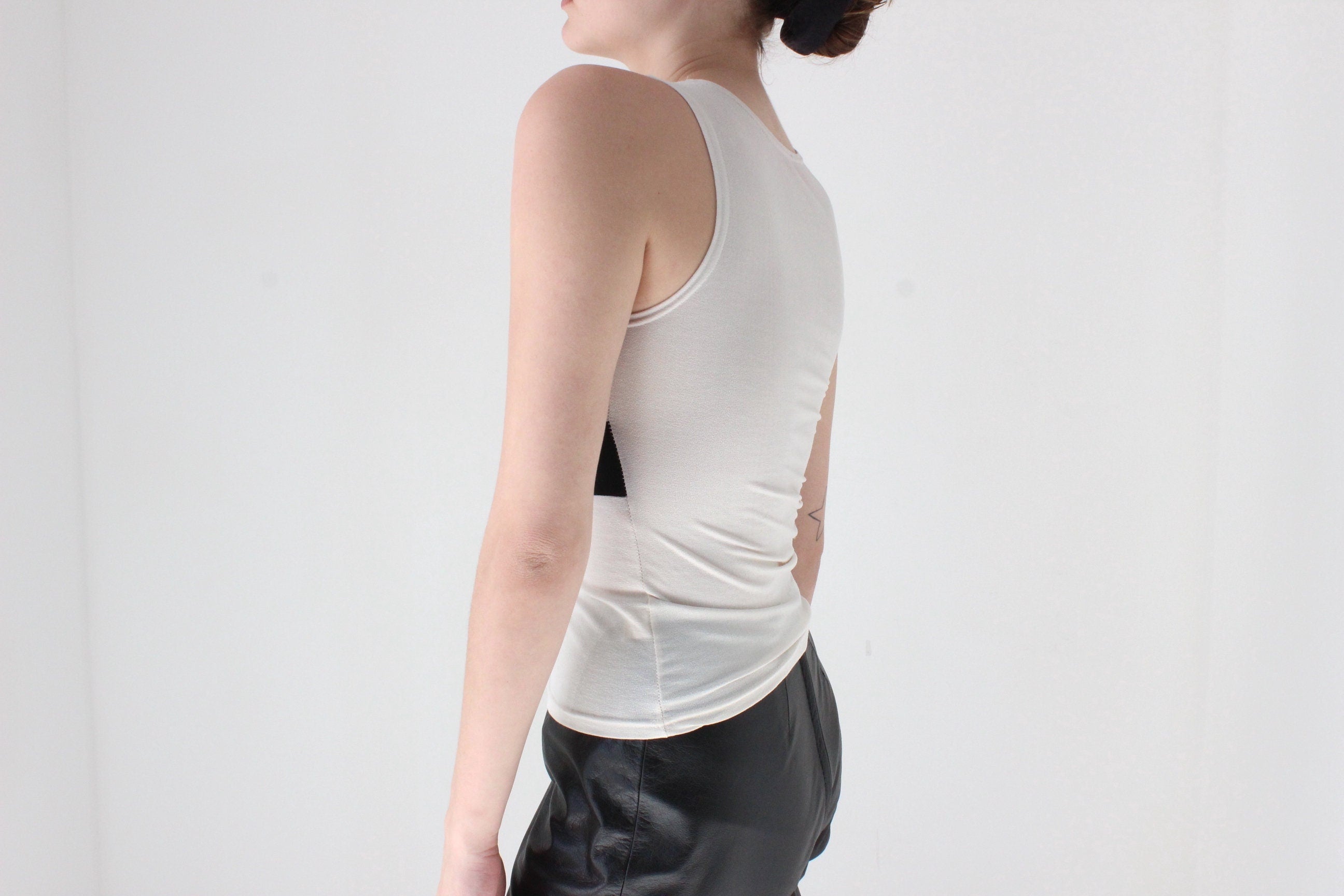 90s Modernist Bold Black & White Stripe Sleeveless Tank