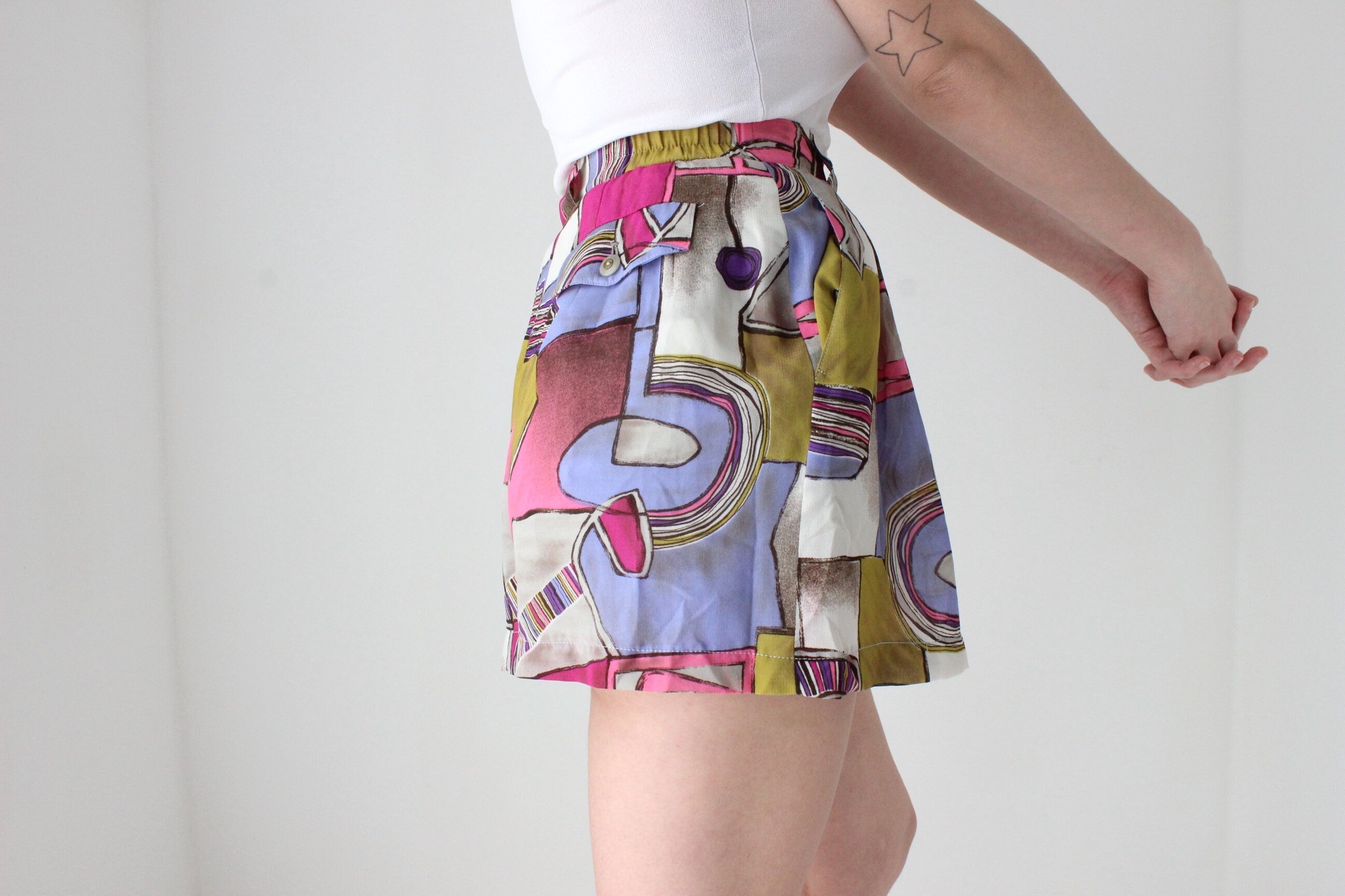 80s Vibrant Abstract High Waist Flared Leg Shorts