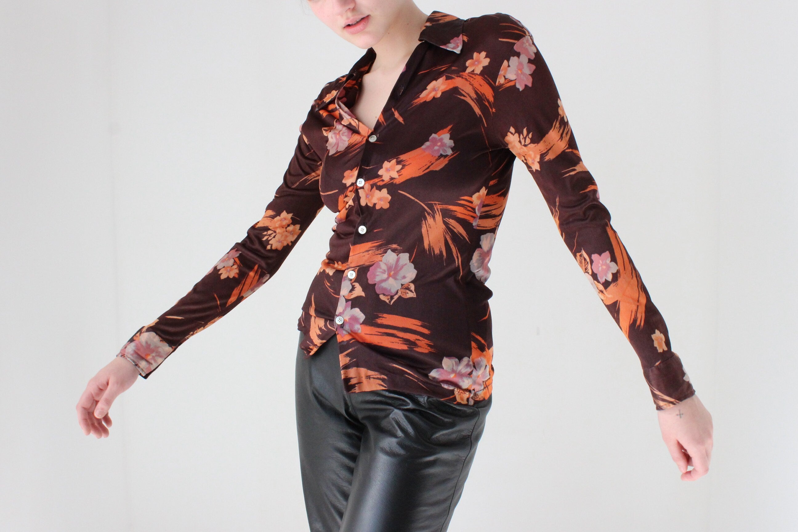 70s Disco Kitten Floral Stretch Fitted Blouse