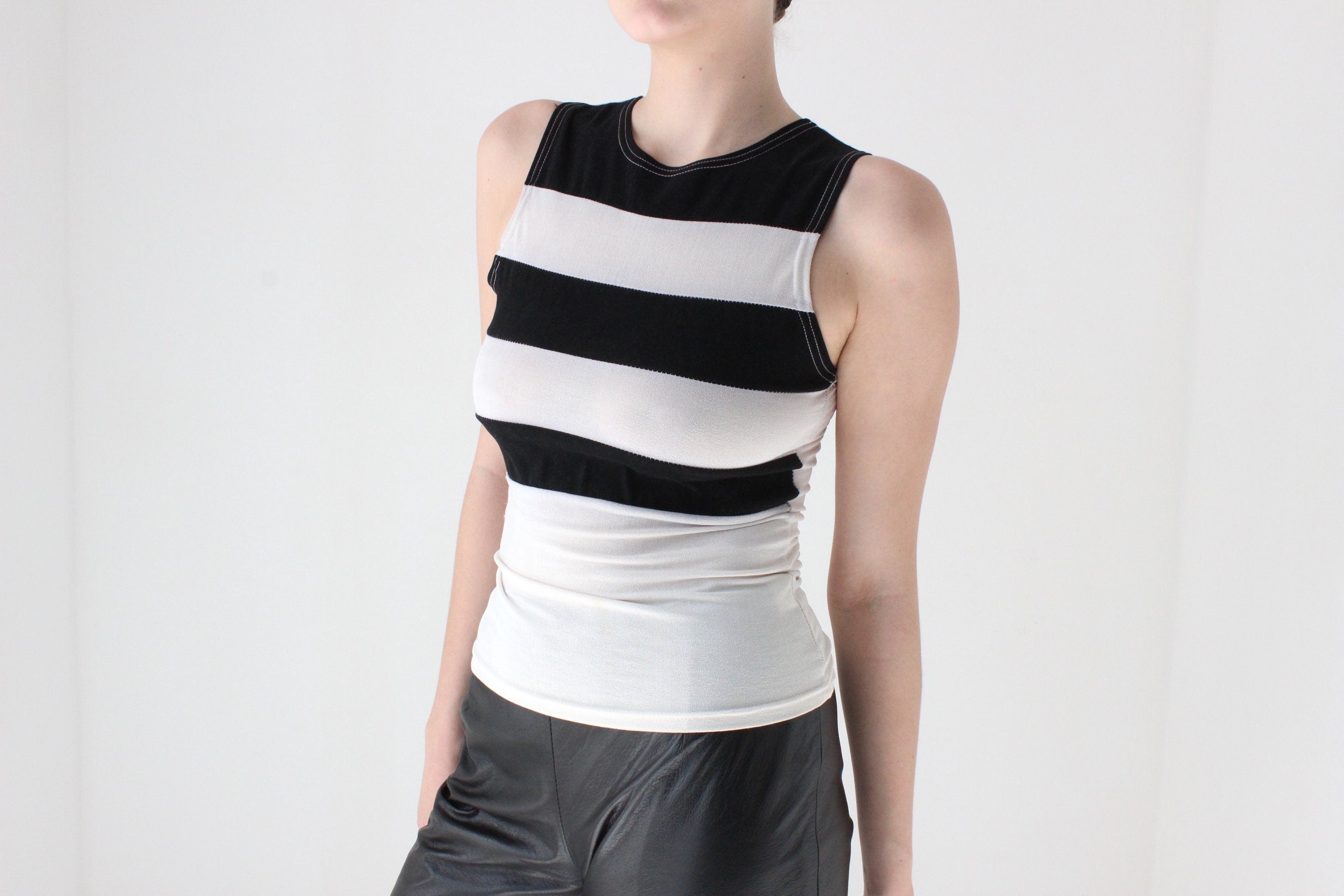 90s Modernist Bold Black & White Stripe Sleeveless Tank