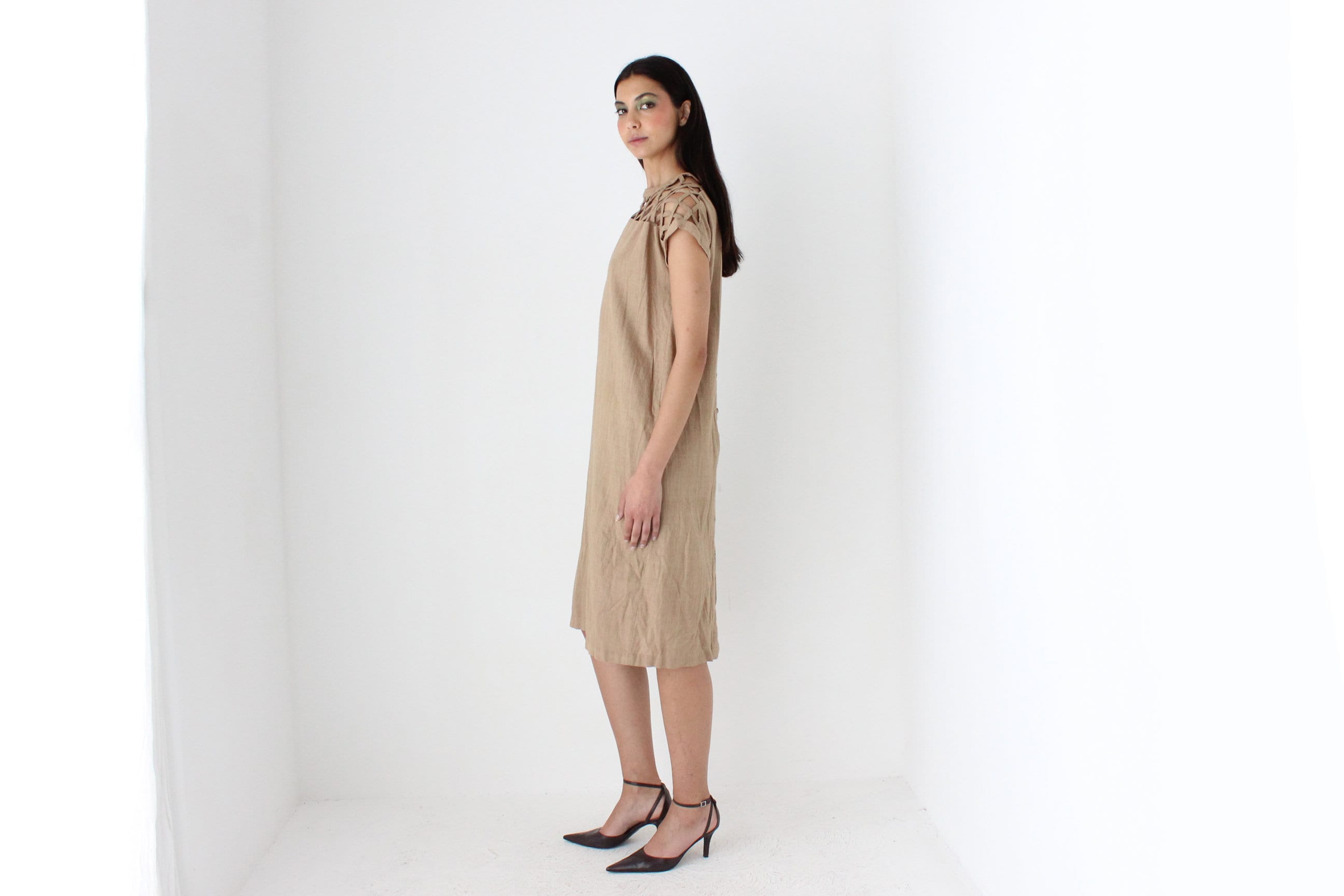 70s Caramel Linen Relaxed Sheath Dress w/ Lattice Cut Outs