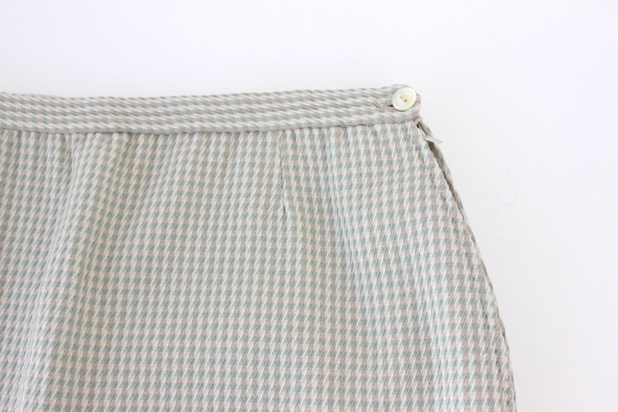 80s Roberto Avolio Milano Pure Wool Pastel Knee Length Skirt