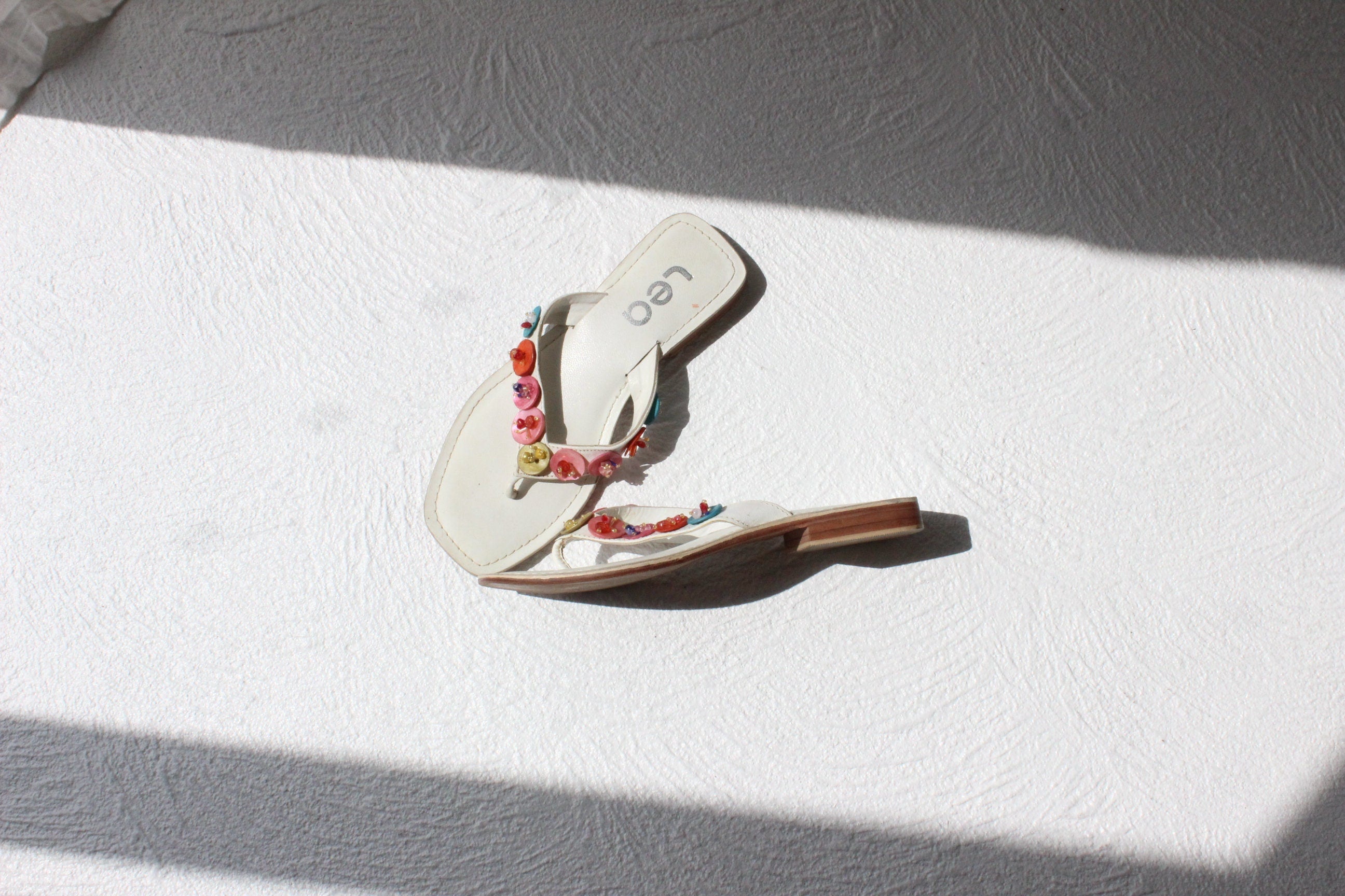 Y2K Spanish Made Leather Flat Sandals ~ Euro 37