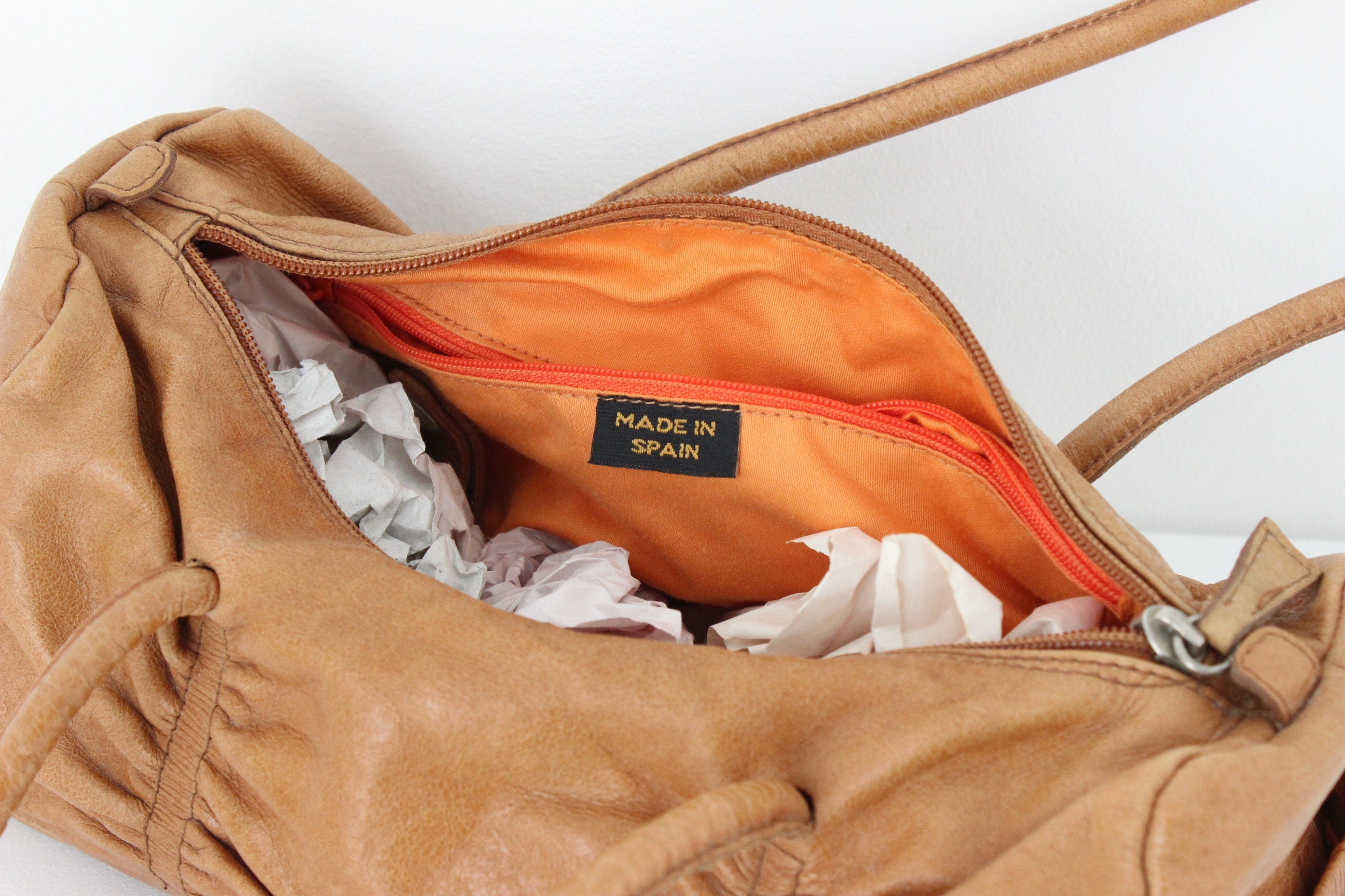 Y2K Spanish Leather Handbag w/ Ruched Texture