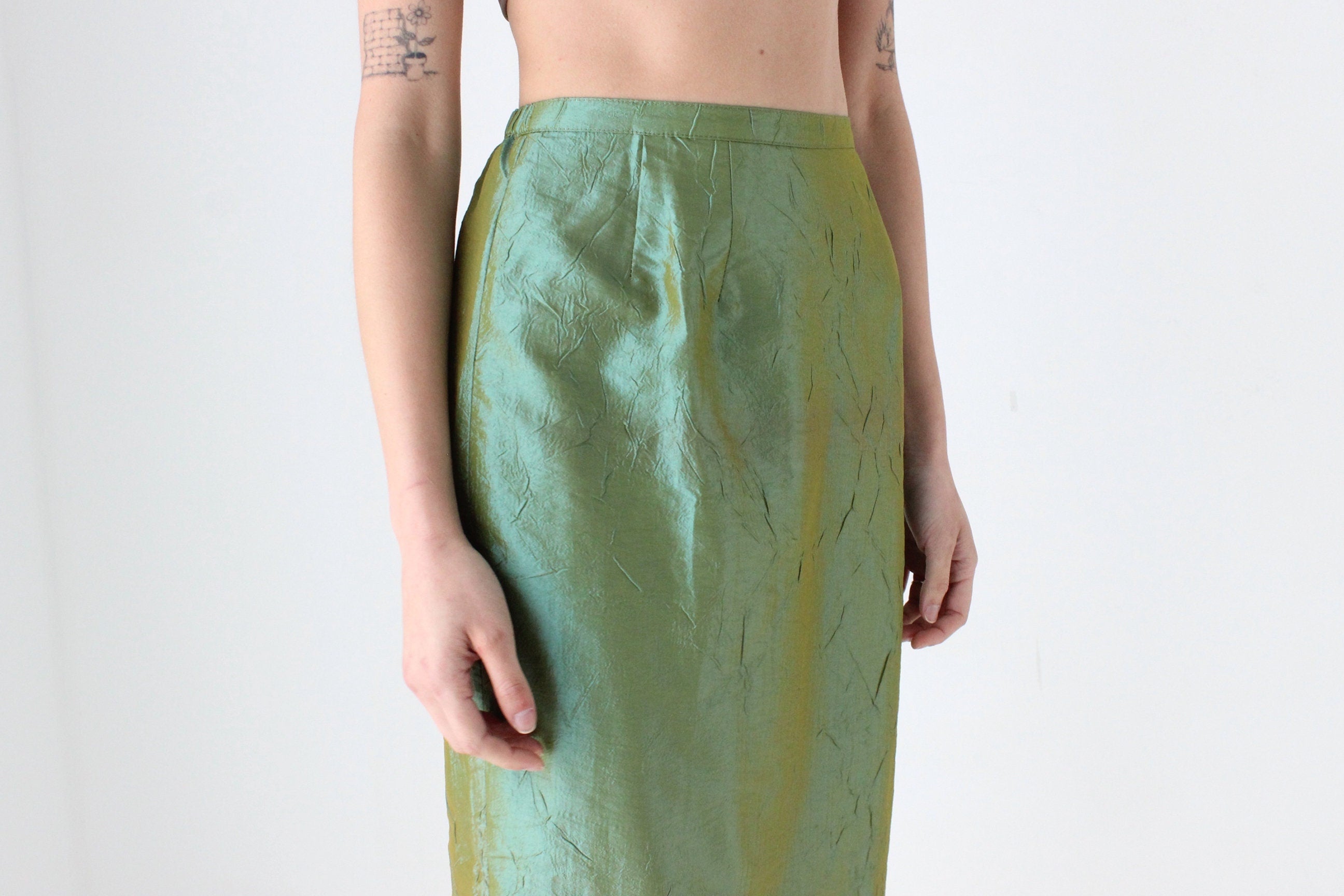 90s Metallic Green Crinkle Taffeta High Waist Column Midi Skirt