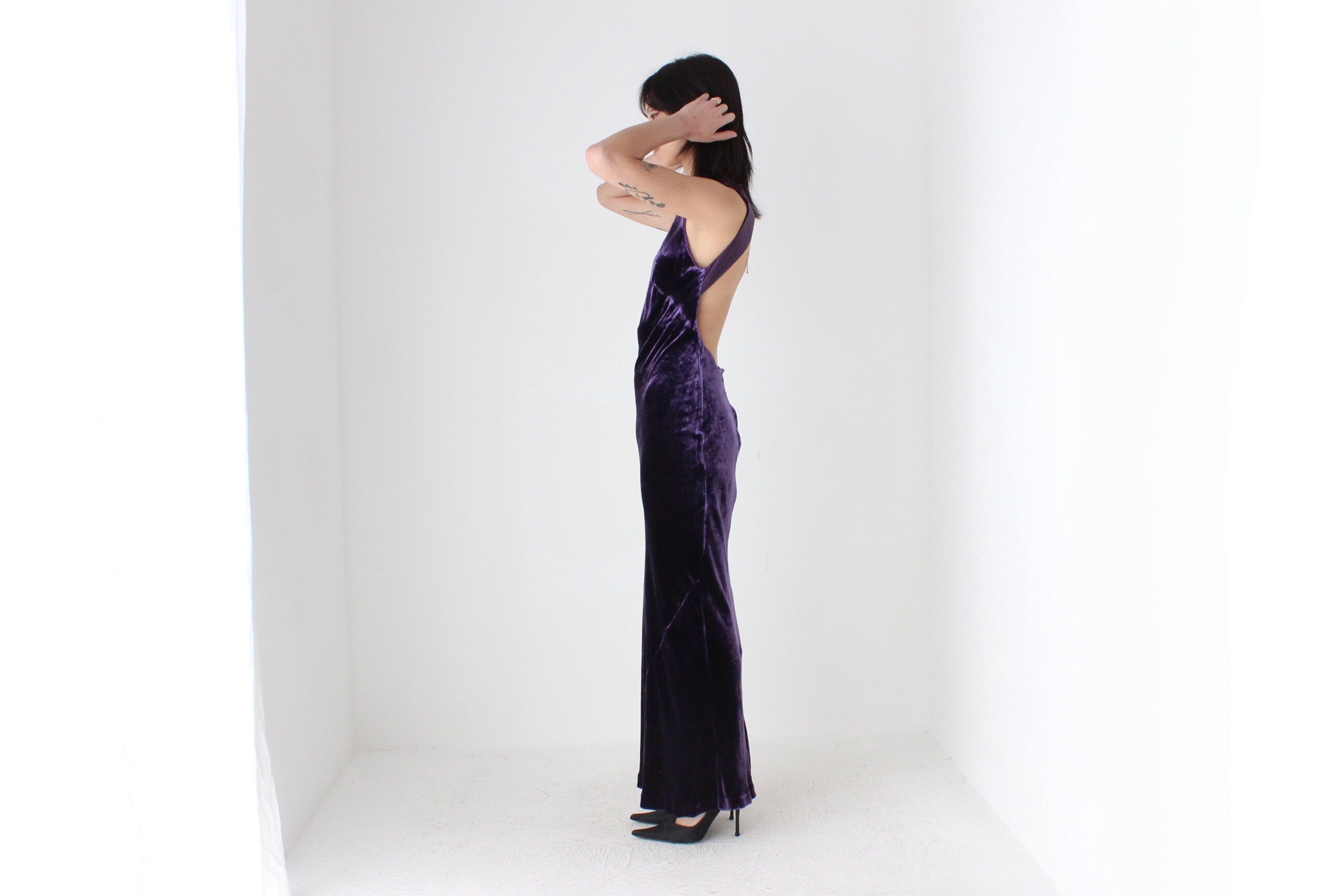 90s Lisa Ho Elegant Velvet High Neck Backless Party Gown