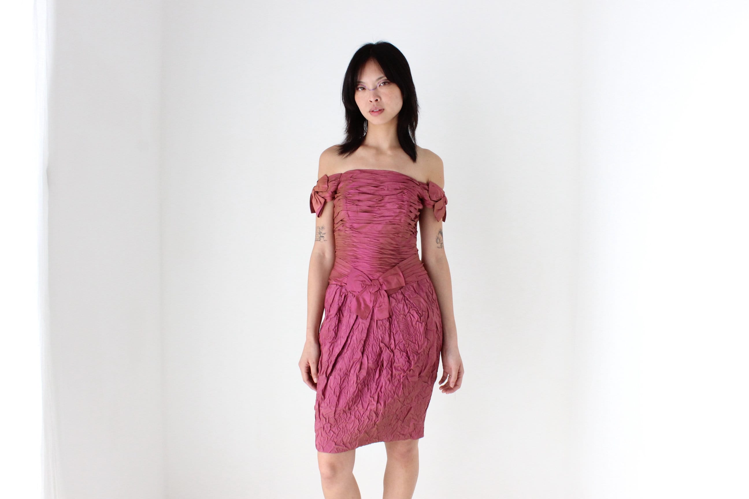 1980s Gathered & Crinkle Texture Silk Taffeta Bow Dress