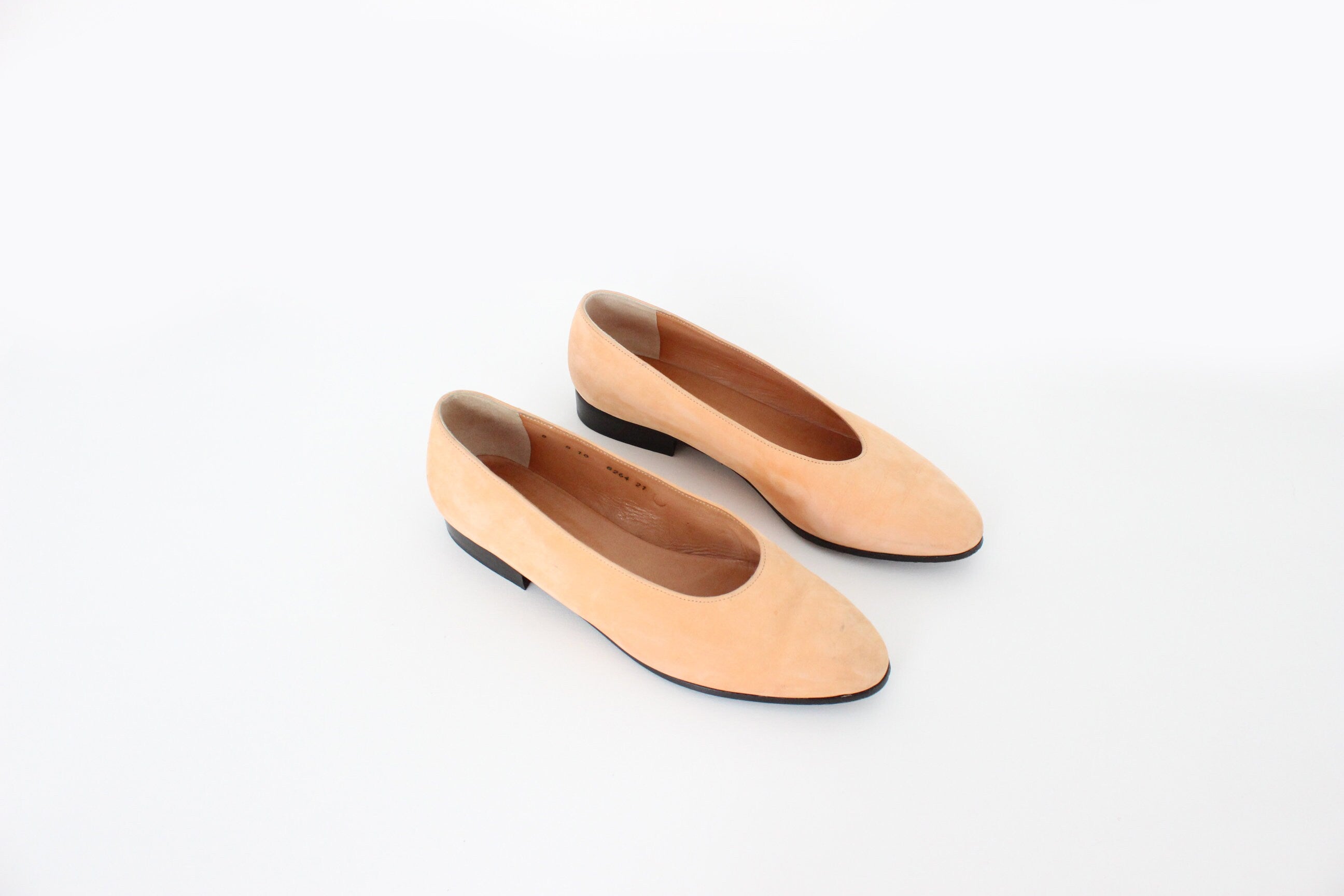 80s Robert Clergerie France Peach Suede Round Toe Ballet Flats ~ Euro 38