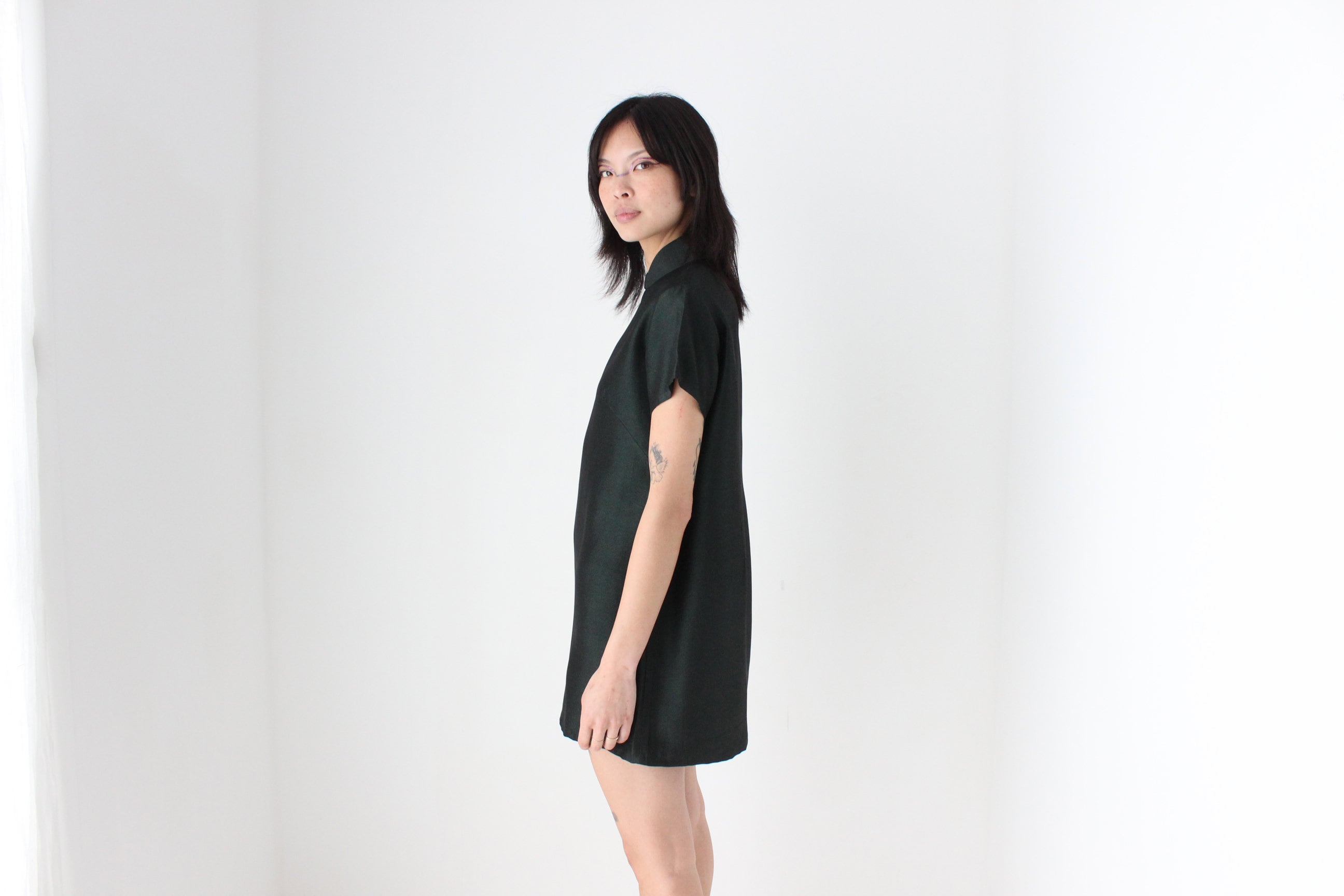 80s Custom Made Metallic Green Cheongsam Collar Tee Dress