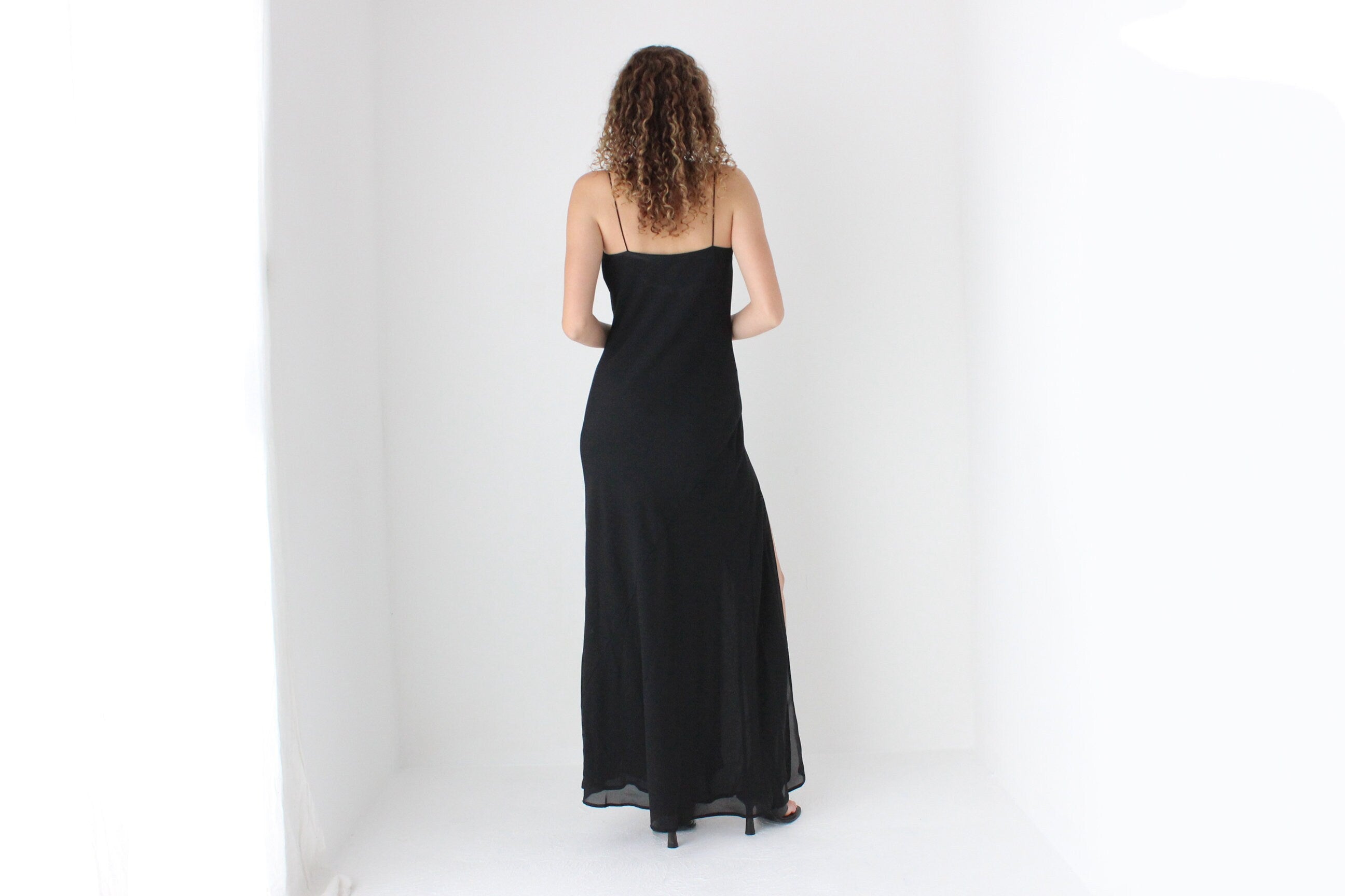 90s Femme Fatale Spaghetti Strap Cocktail Gown
