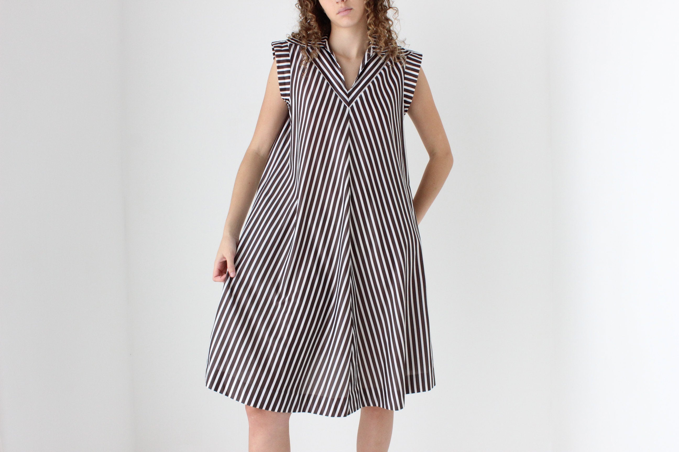 80s Relaxed Chevron Stripe Dress