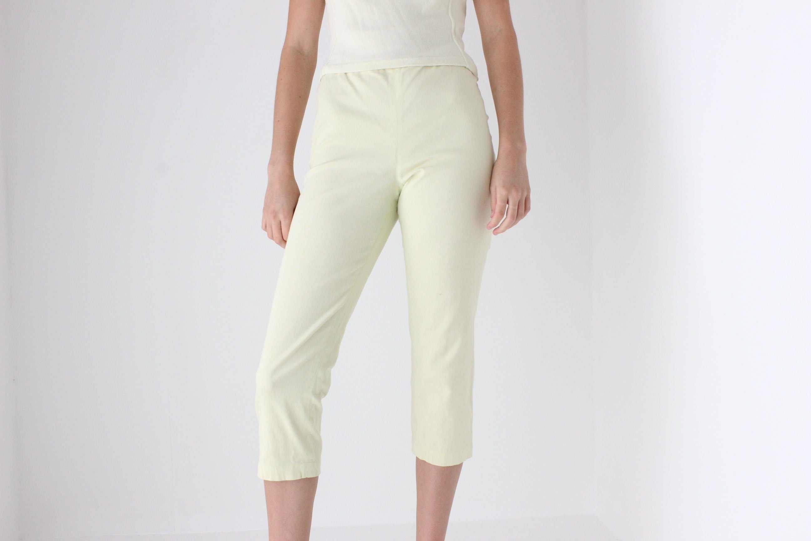 90s Pastel Yellow Capri Pants