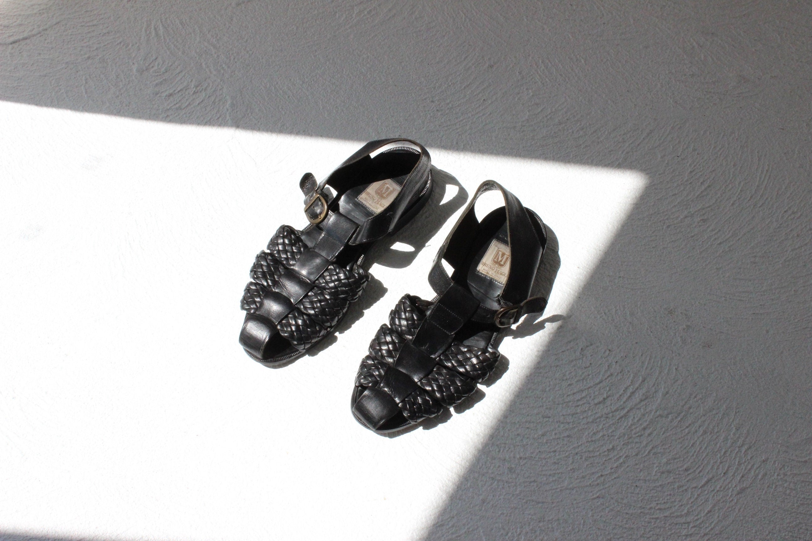 90s Bruno Magli Leather Fisherman Sandals ~ Euro 41