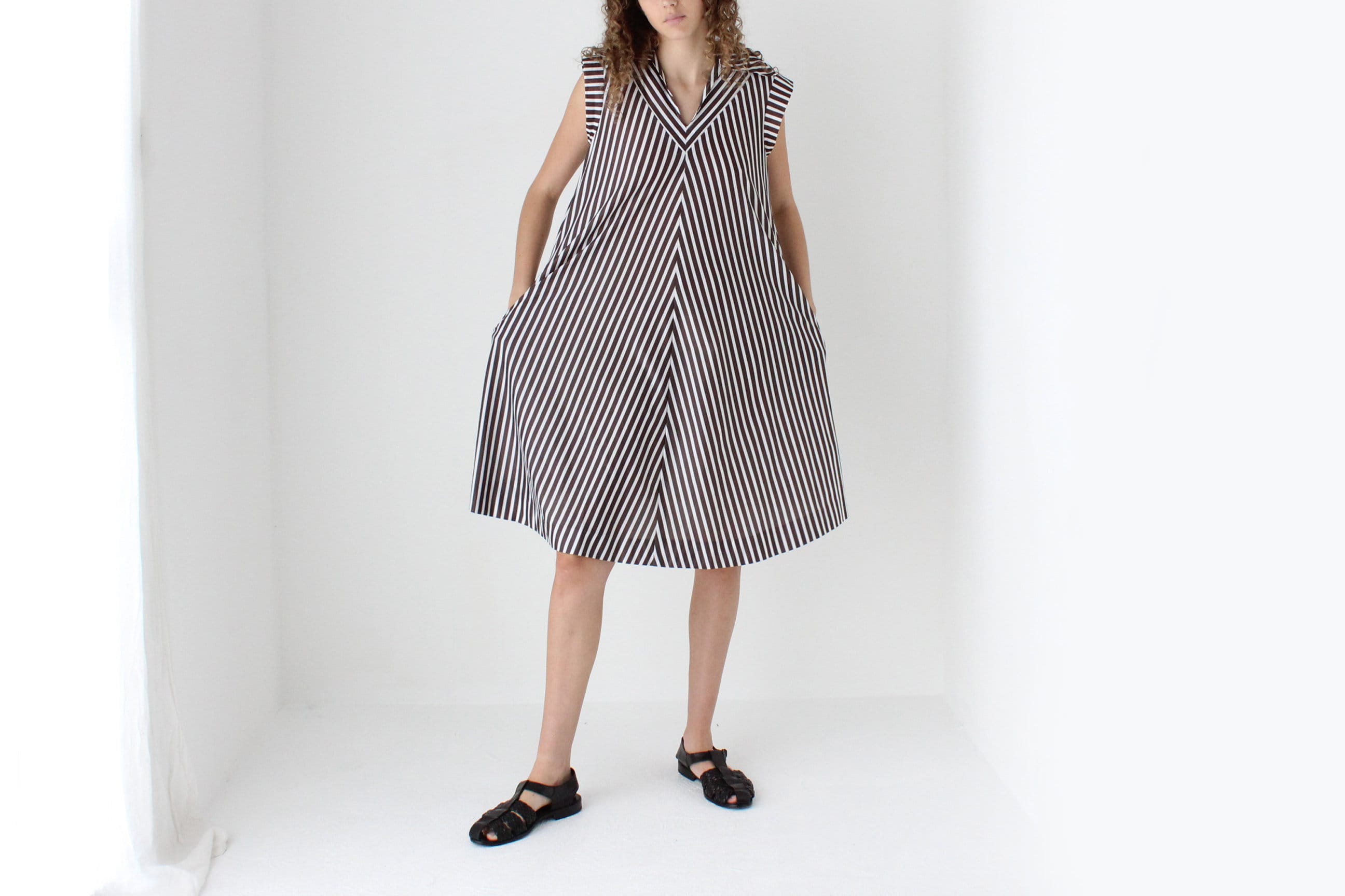 80s Relaxed Chevron Stripe Dress