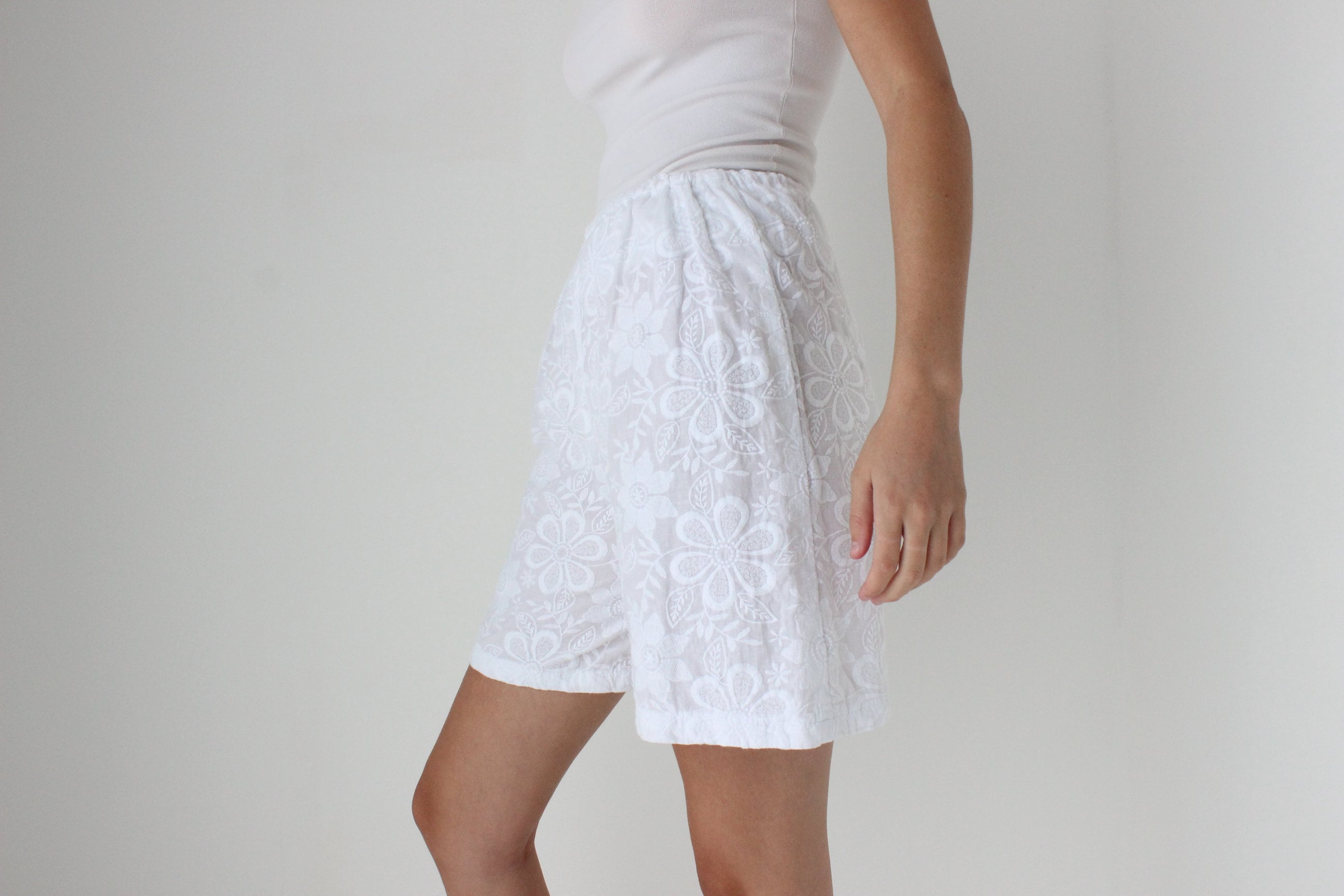 80s Handmade Flower Textured Shorts