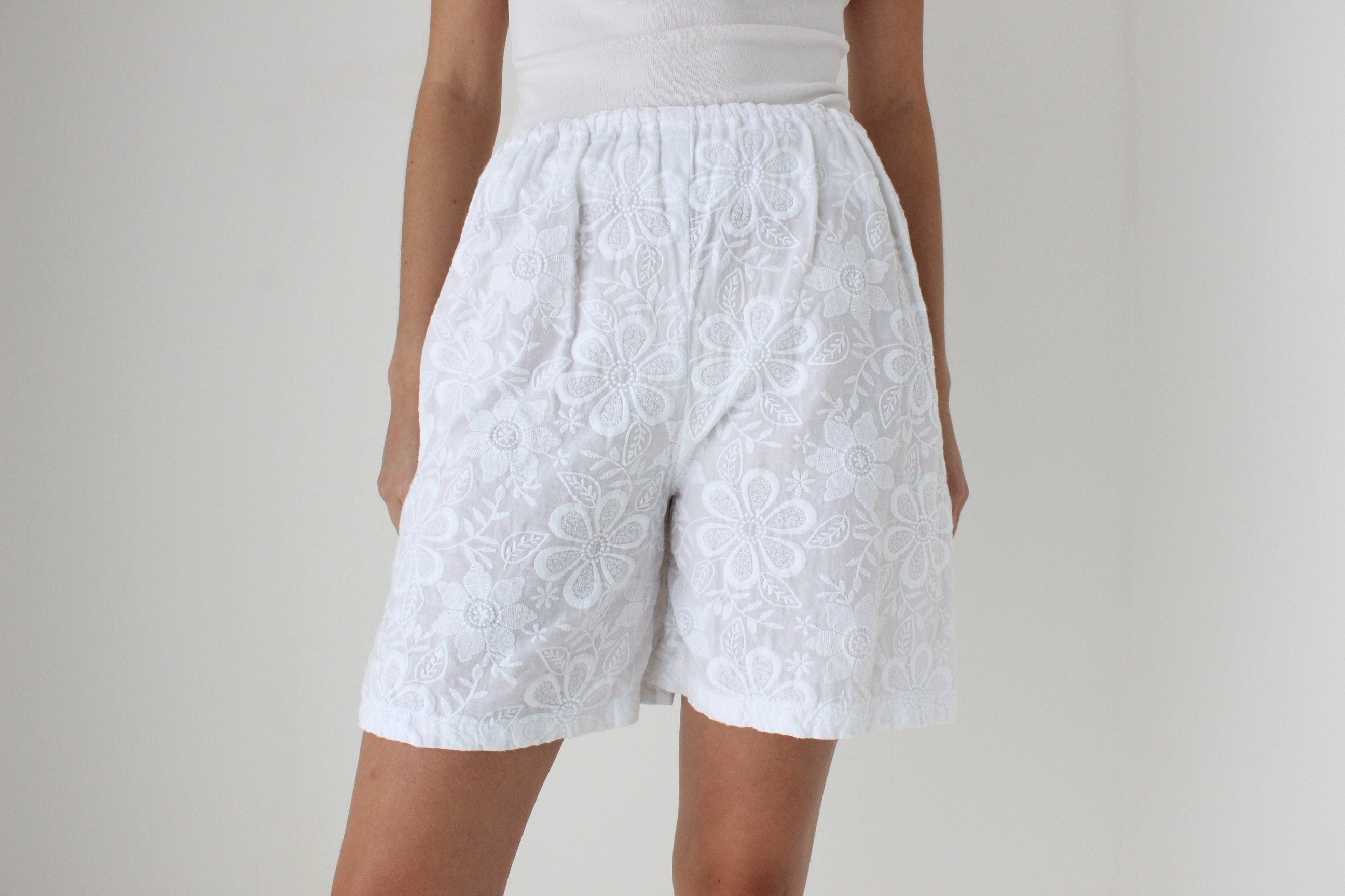 80s Handmade Flower Textured Shorts